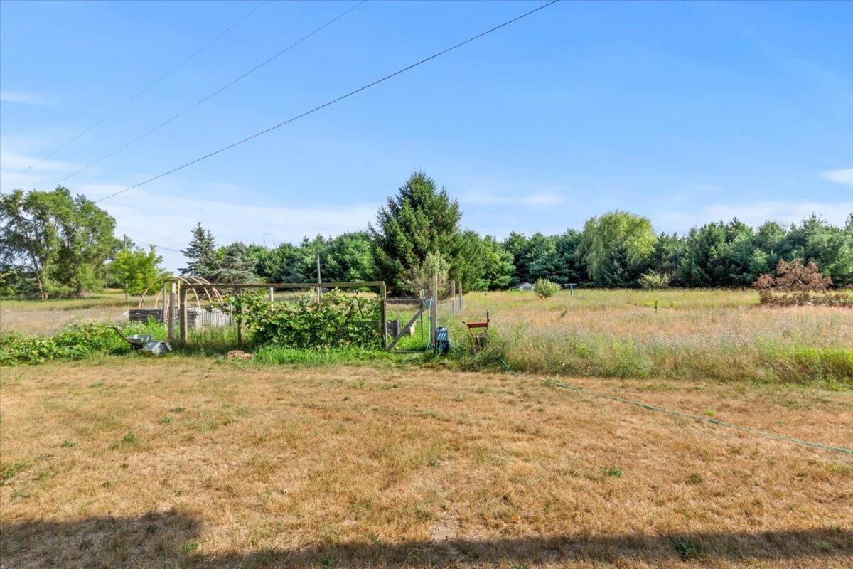 11383 Bale Road Property Photo 13