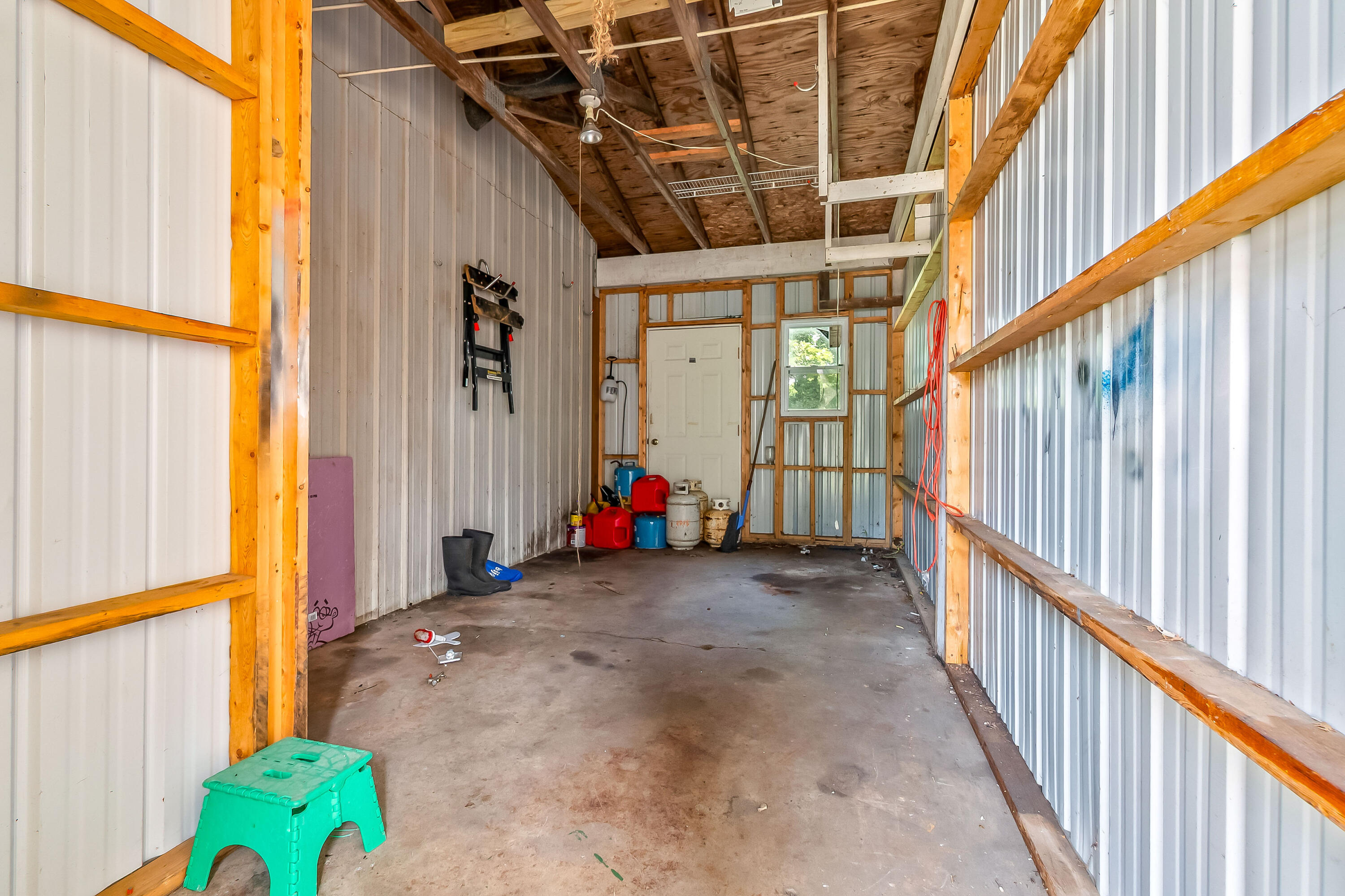 118 W Chicago Road Property Photo 5