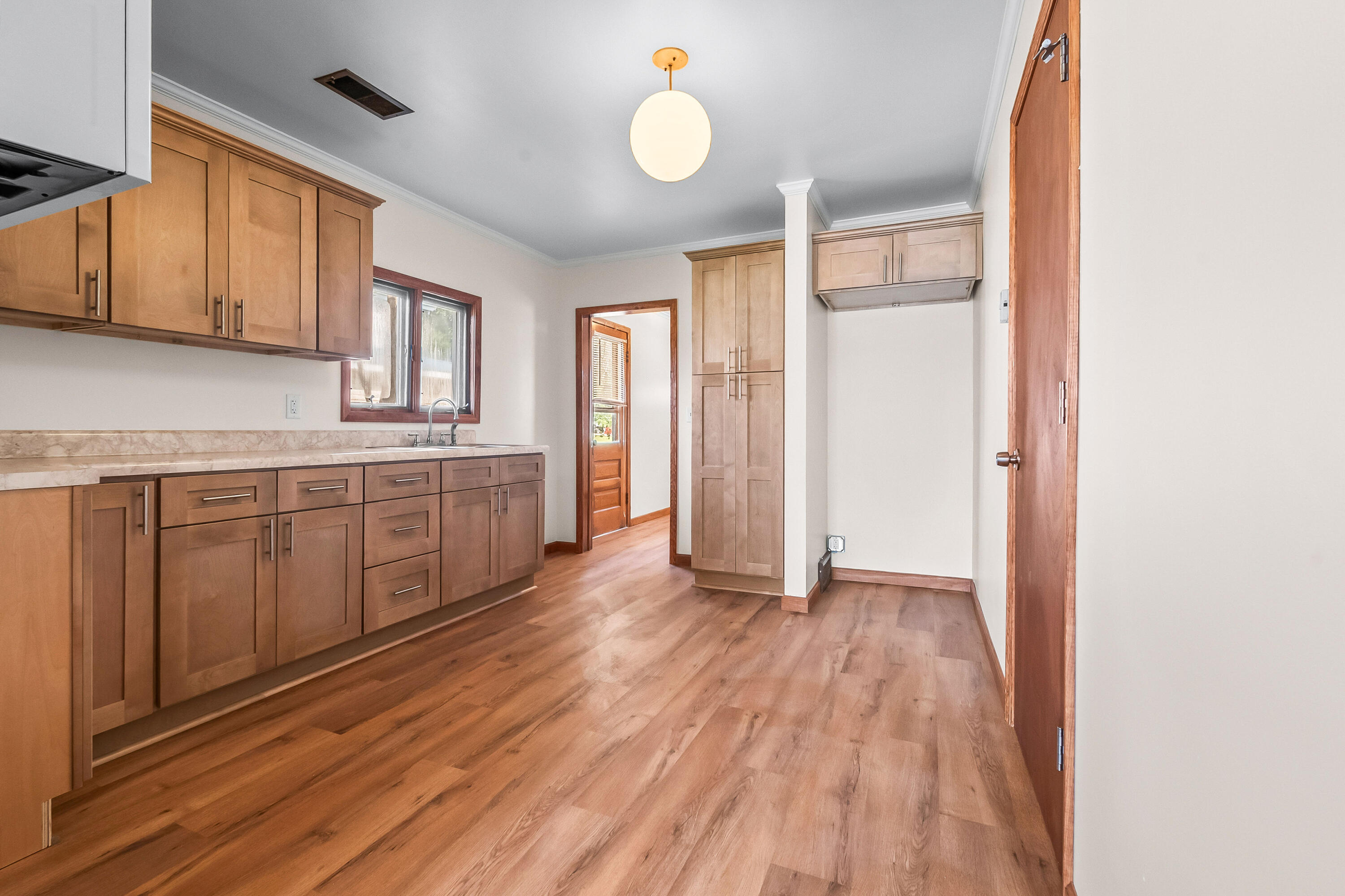 118 W Chicago Road Property Photo 24