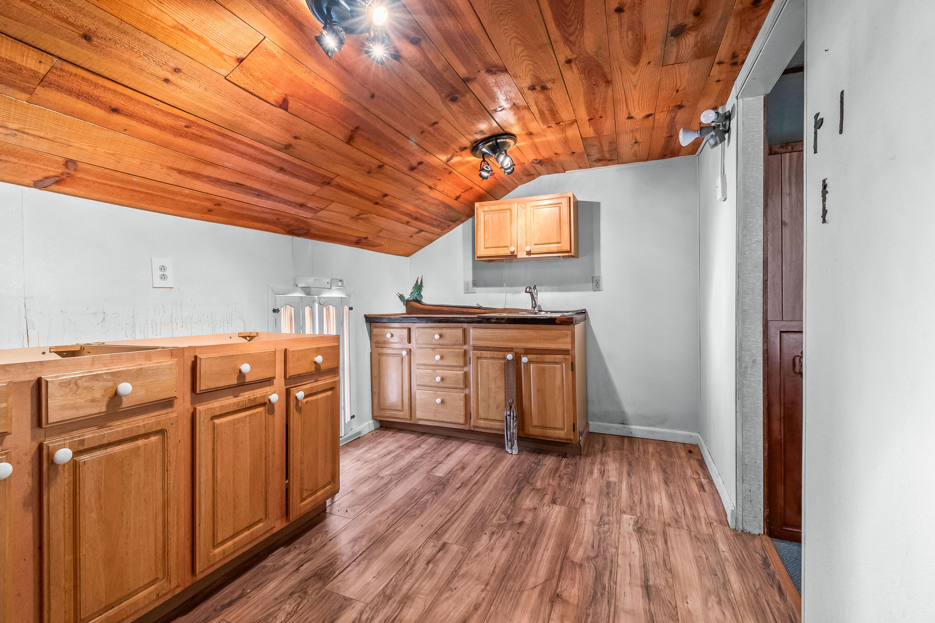 118 W Chicago Road Property Photo 35