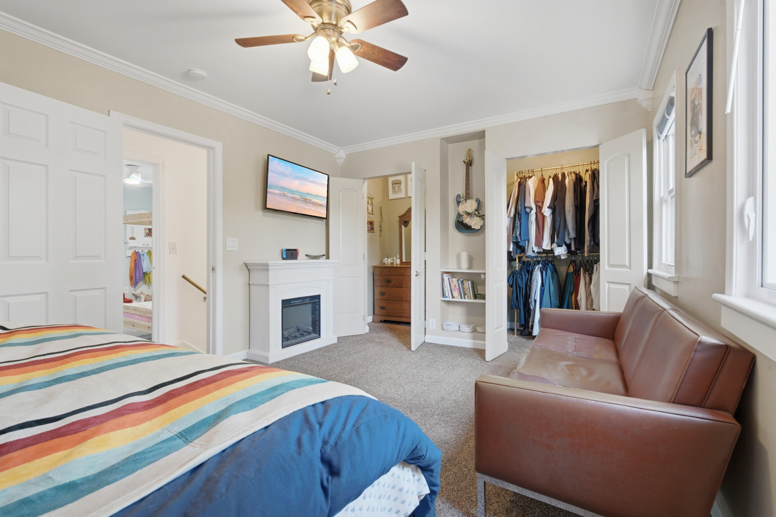 1323 Wolcott Avenue Property Photo 14