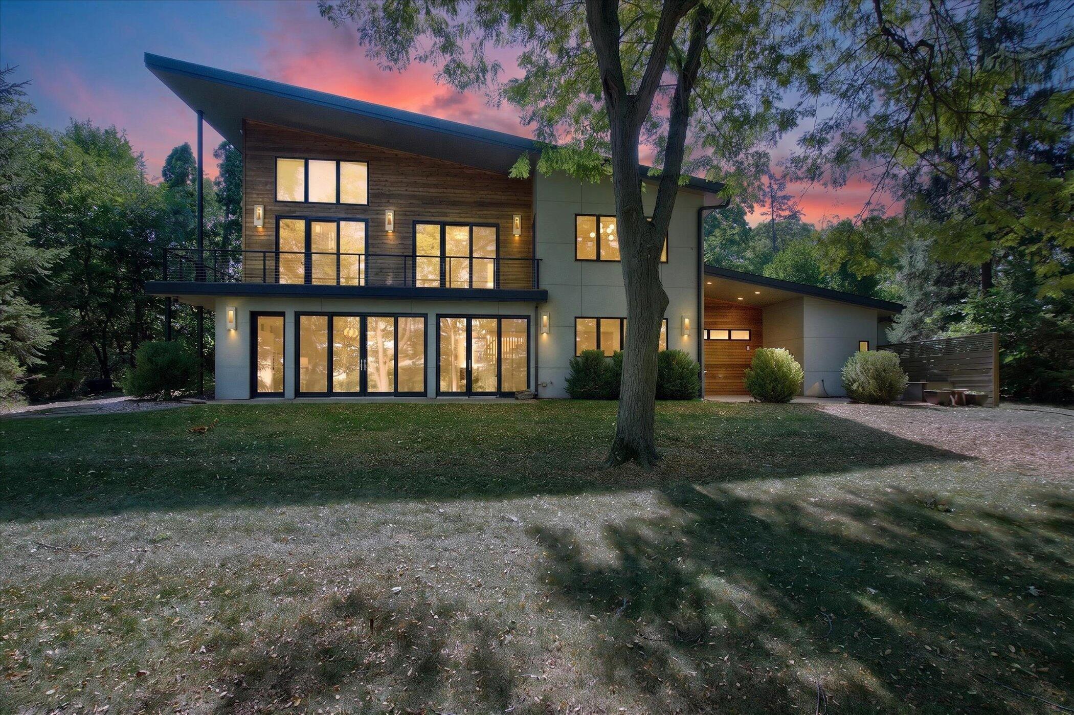 4061 Thornoaks Drive Property Photo 1