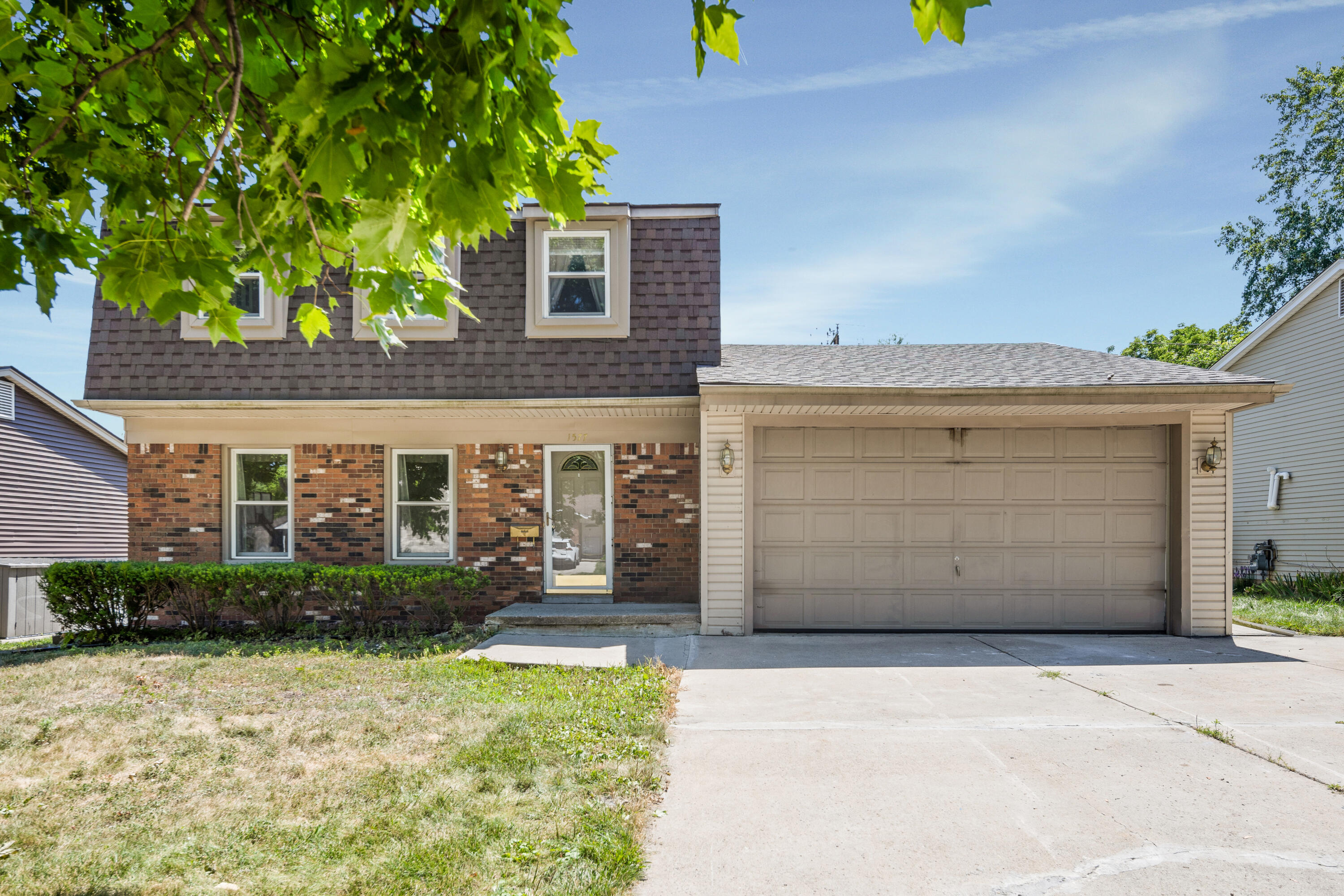 1577 Sheffield Drive Property Photo 1