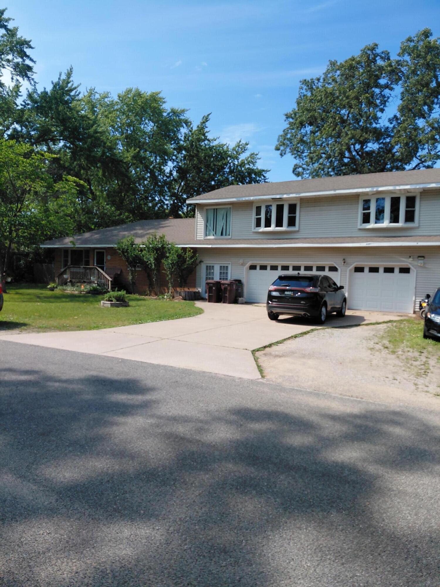1670 Vine Avenue Property Photo 1
