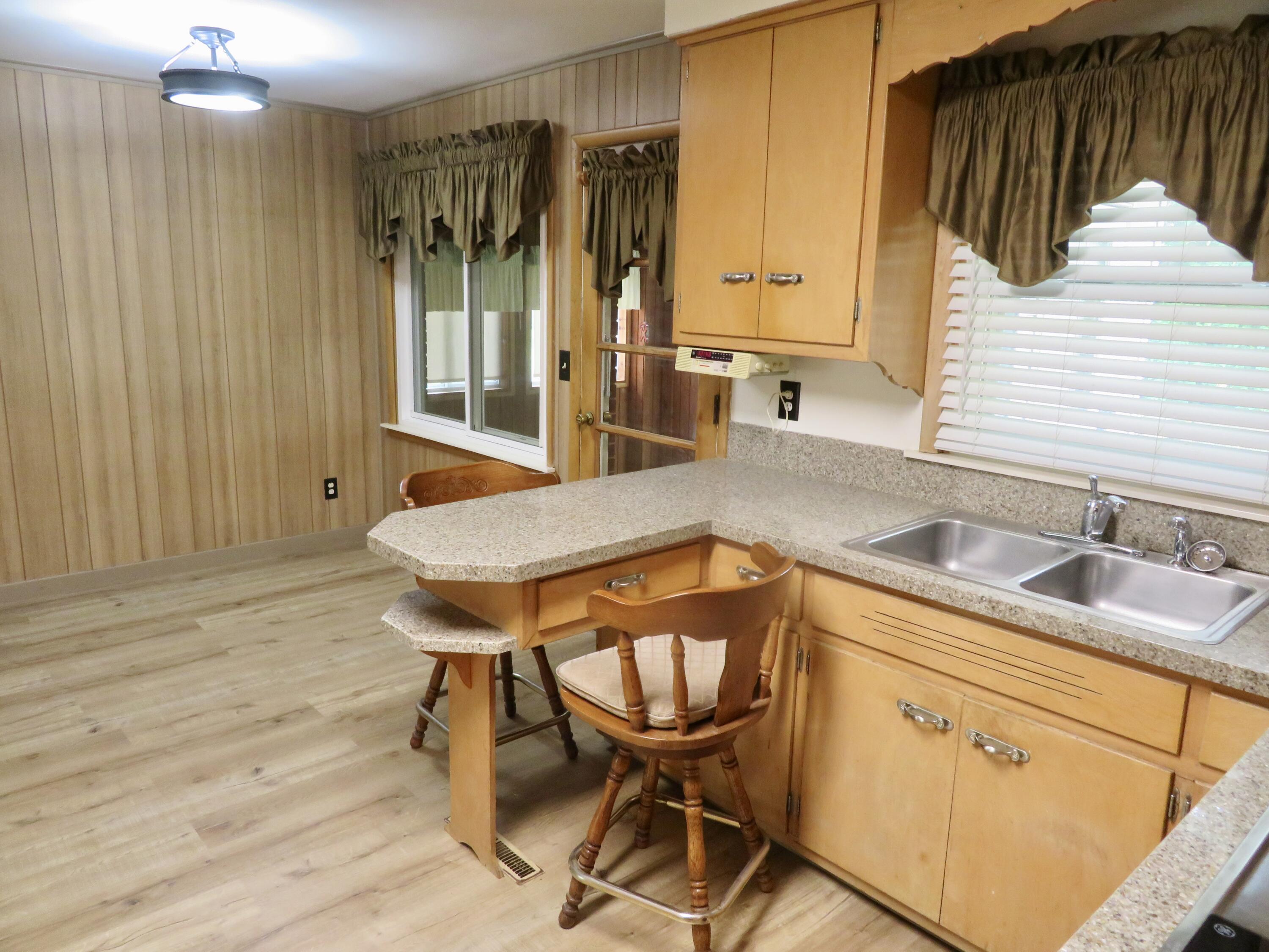 11000 Morton Taylor Road Property Photo 5