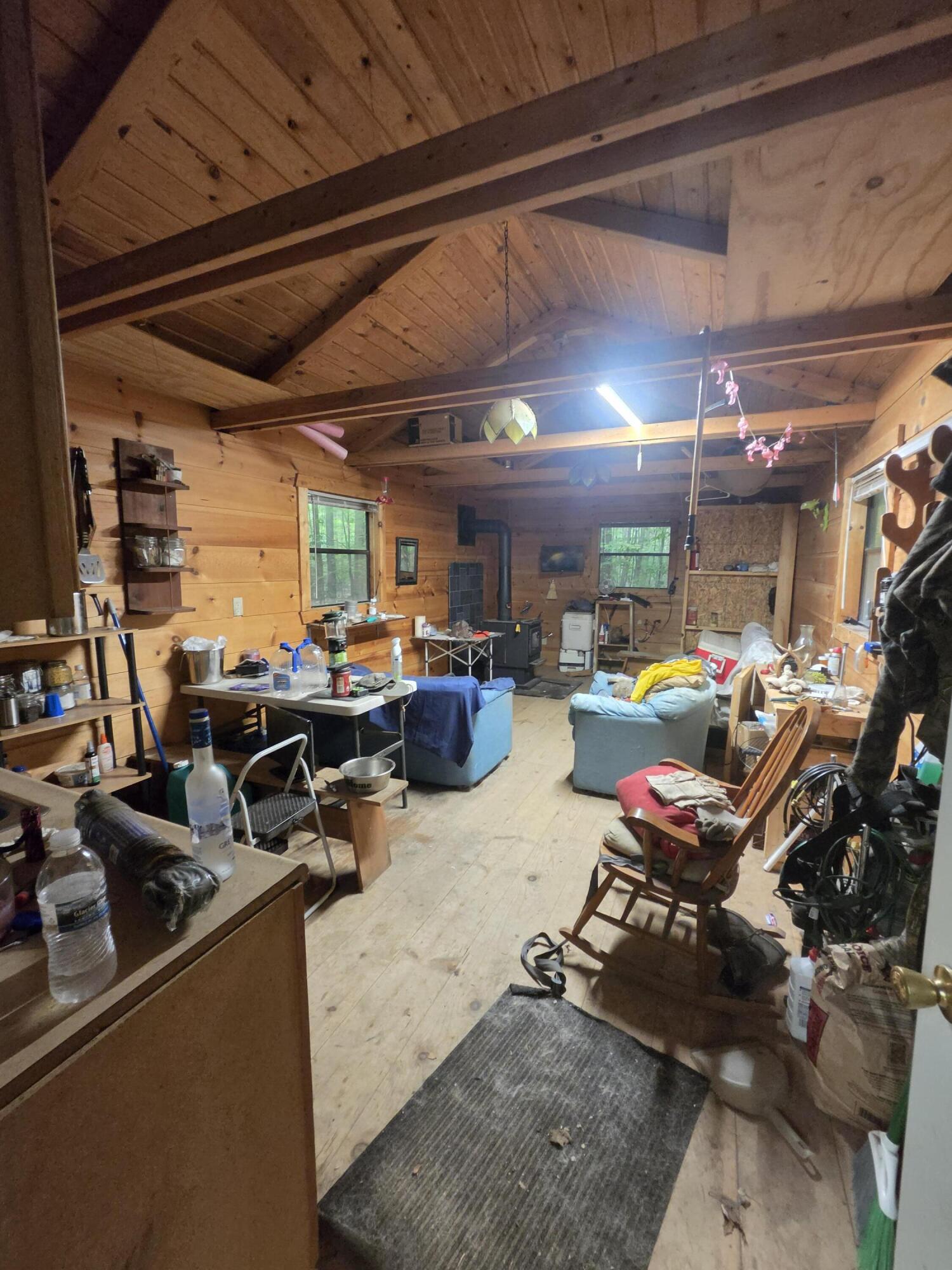 14739 9 Mile Road Property Photo 23