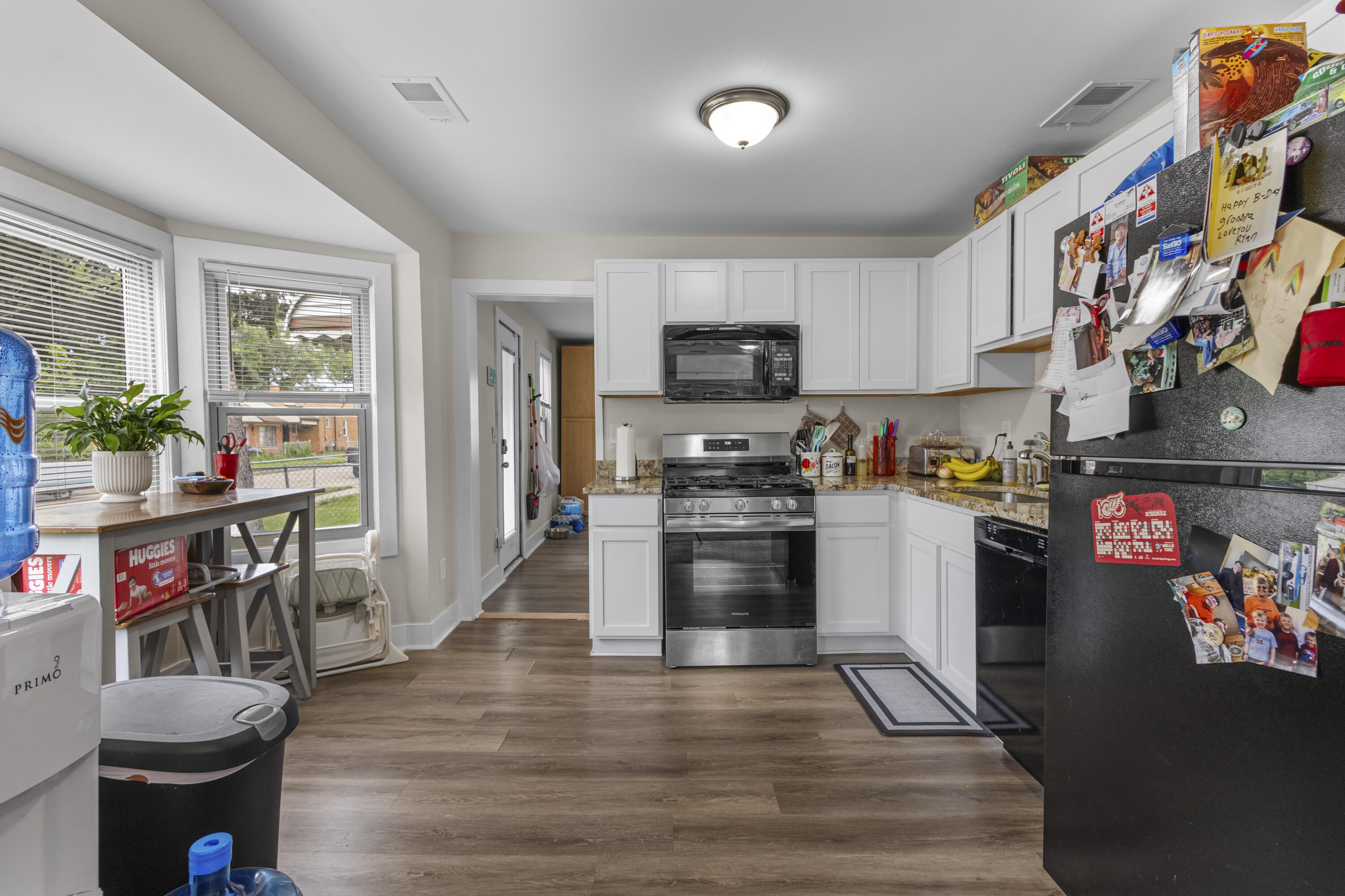 20875 Elroy Avenue Property Photo 12
