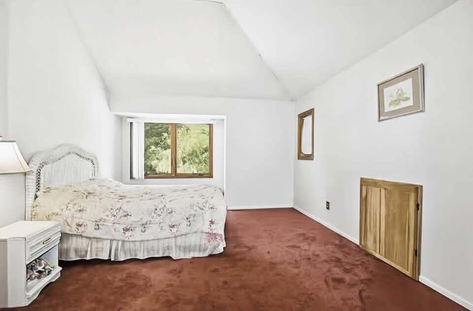 4442 N Lake Shore Dr 1 Drive Property Photo 7