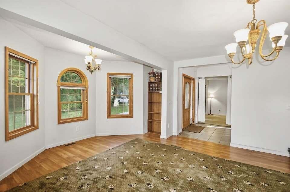 4442 N Lake Shore Dr 1 Drive Property Photo 15