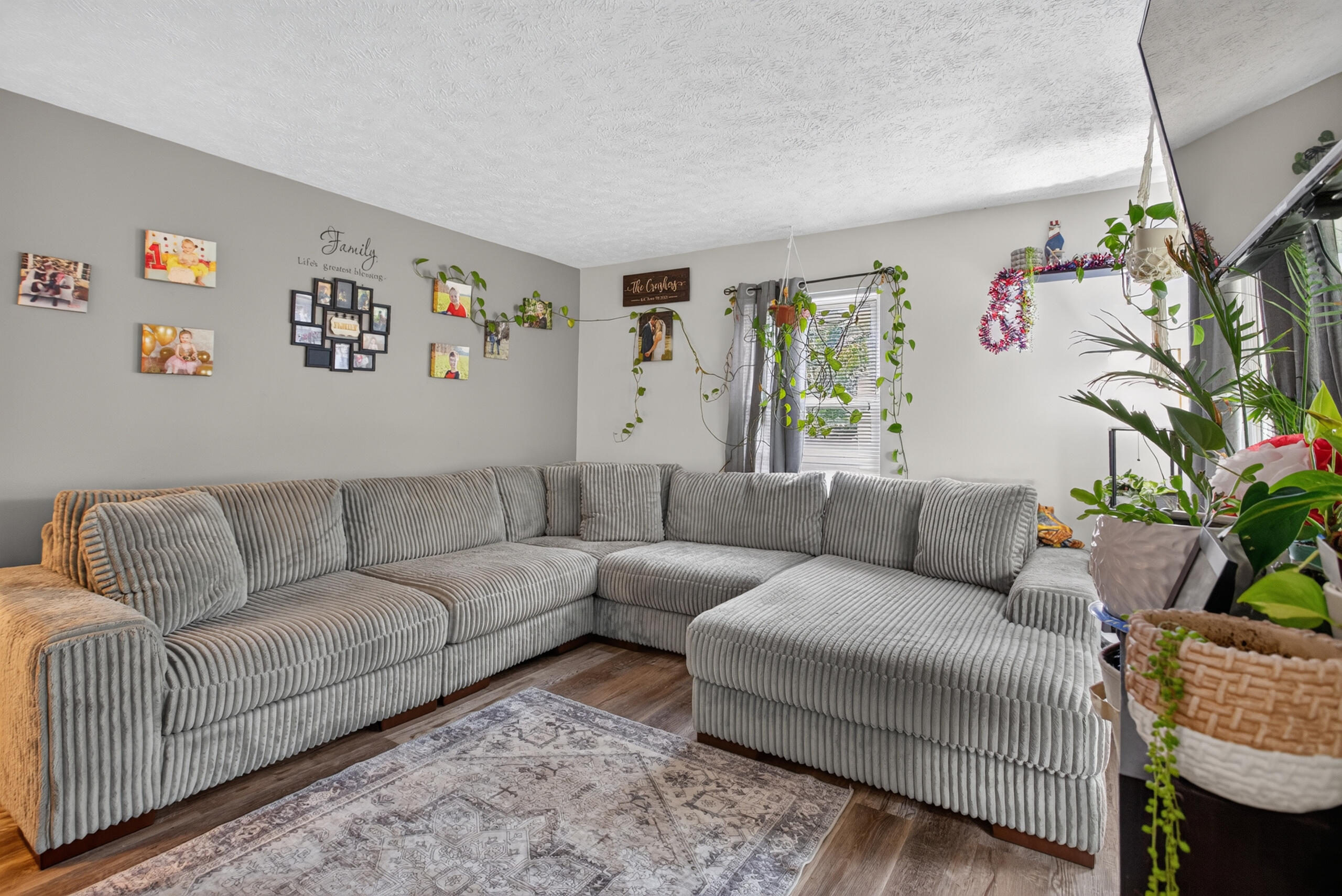544 Maitland Drive Property Photo 3