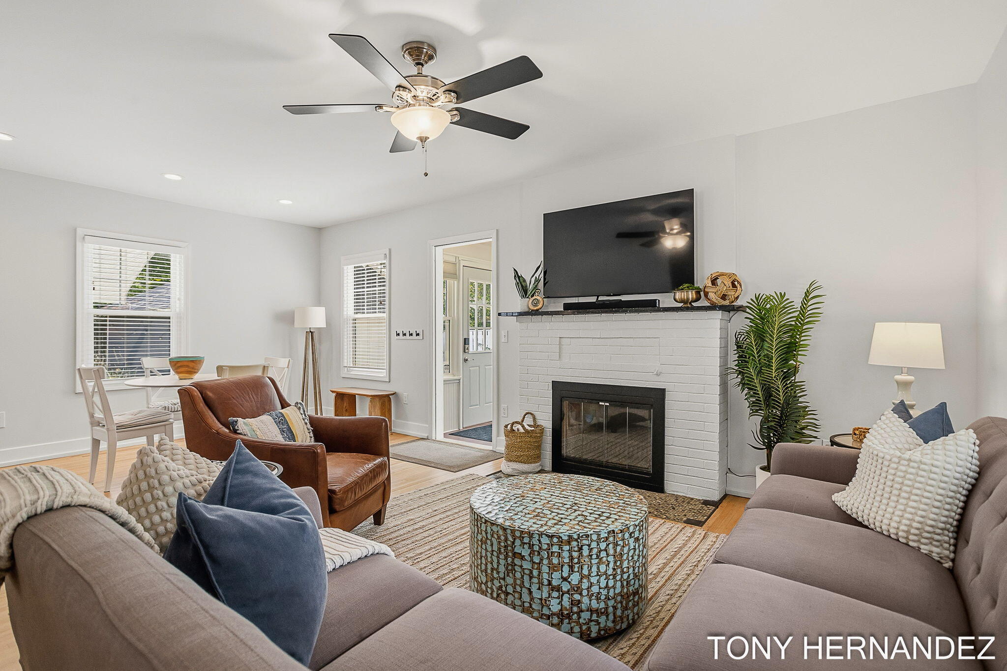 263 Cherry Court Property Photo 3