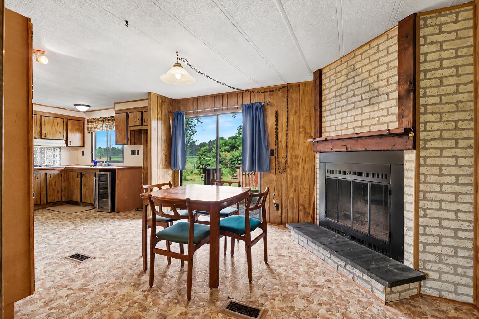 138 S Snow Prairie Road Property Photo 12