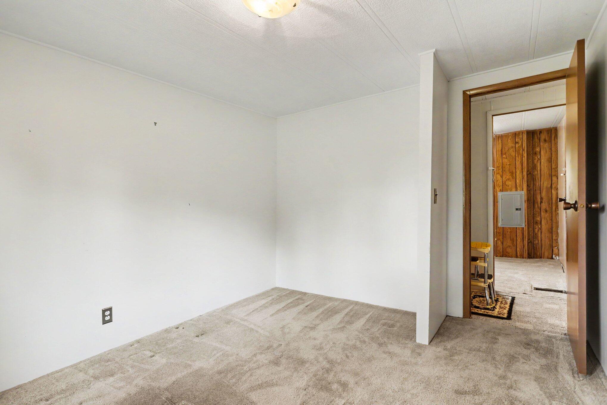 138 S Snow Prairie Road Property Photo 15