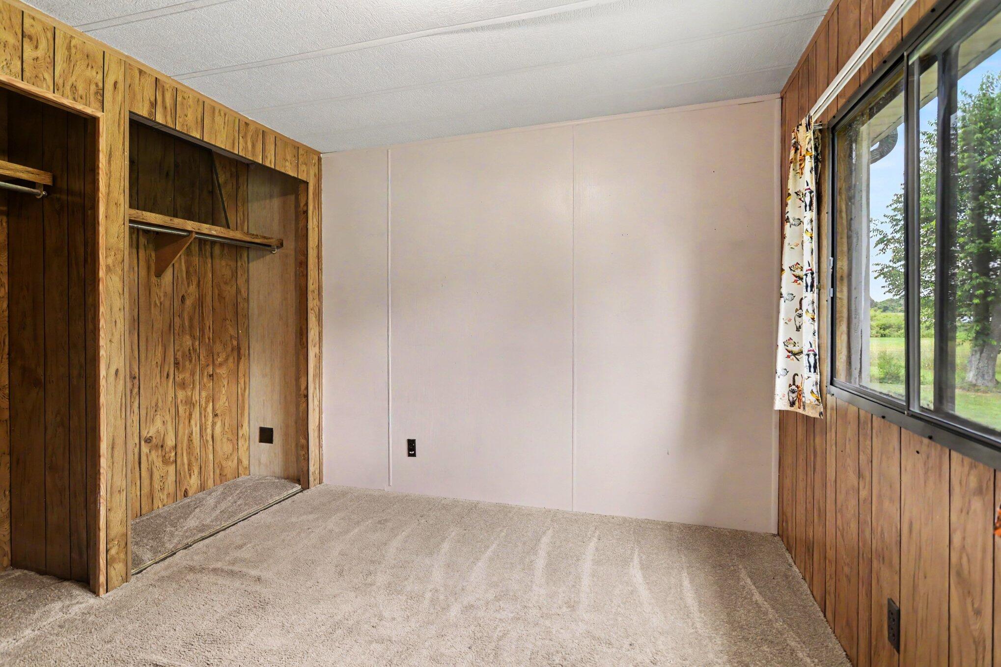 138 S Snow Prairie Road Property Photo 17