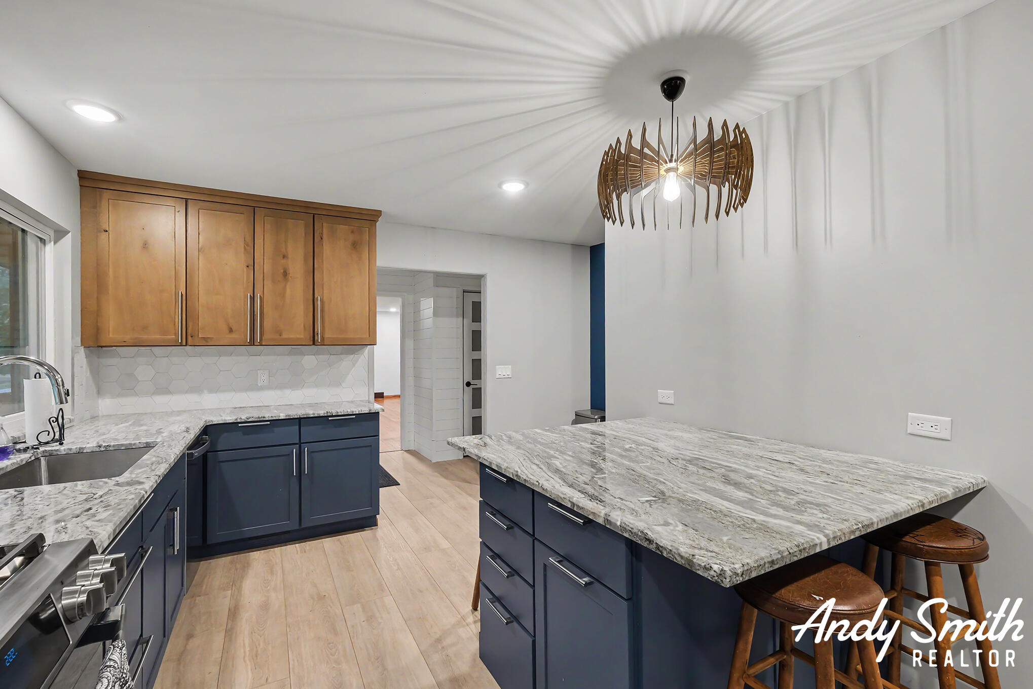 148 Kings Boulevard Property Photo 10