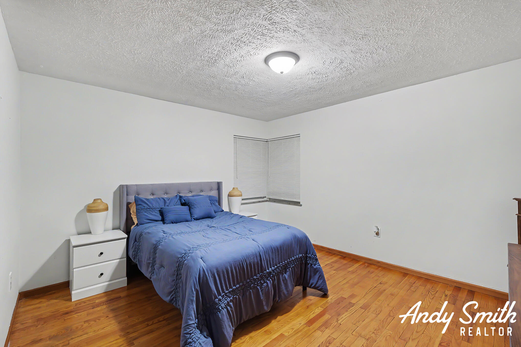 148 Kings Boulevard Property Photo 12