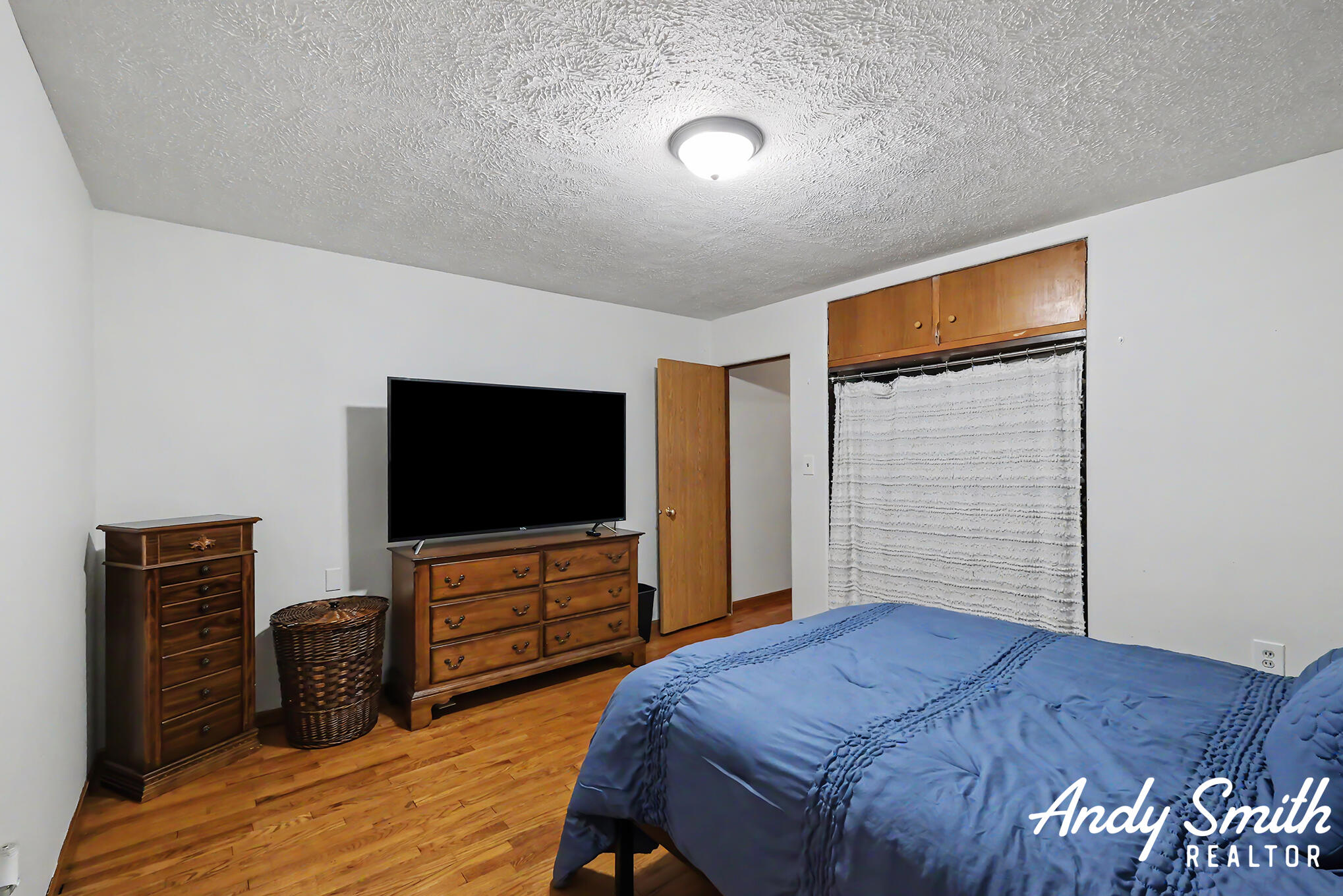 148 Kings Boulevard Property Photo 13
