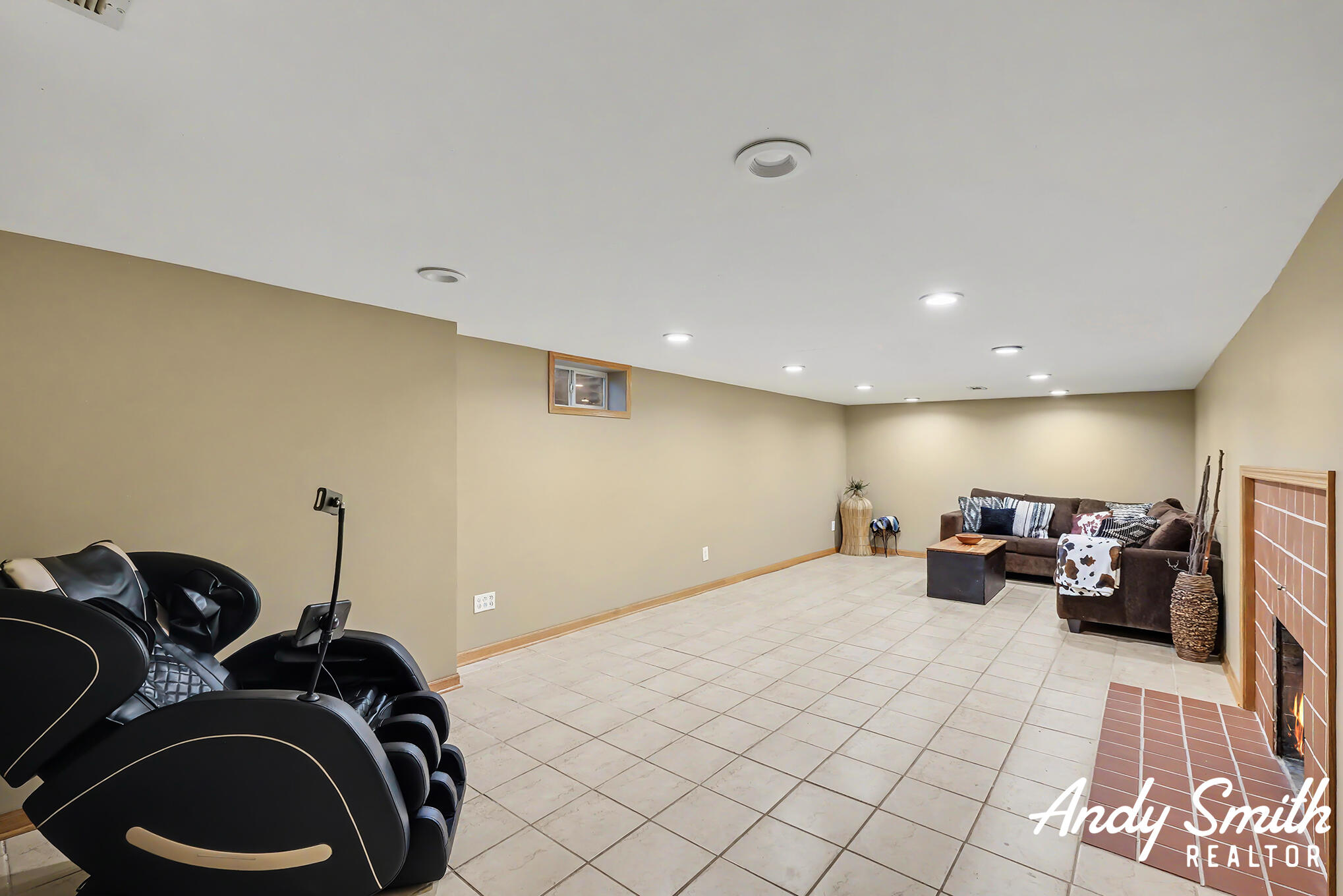 148 Kings Boulevard Property Photo 22