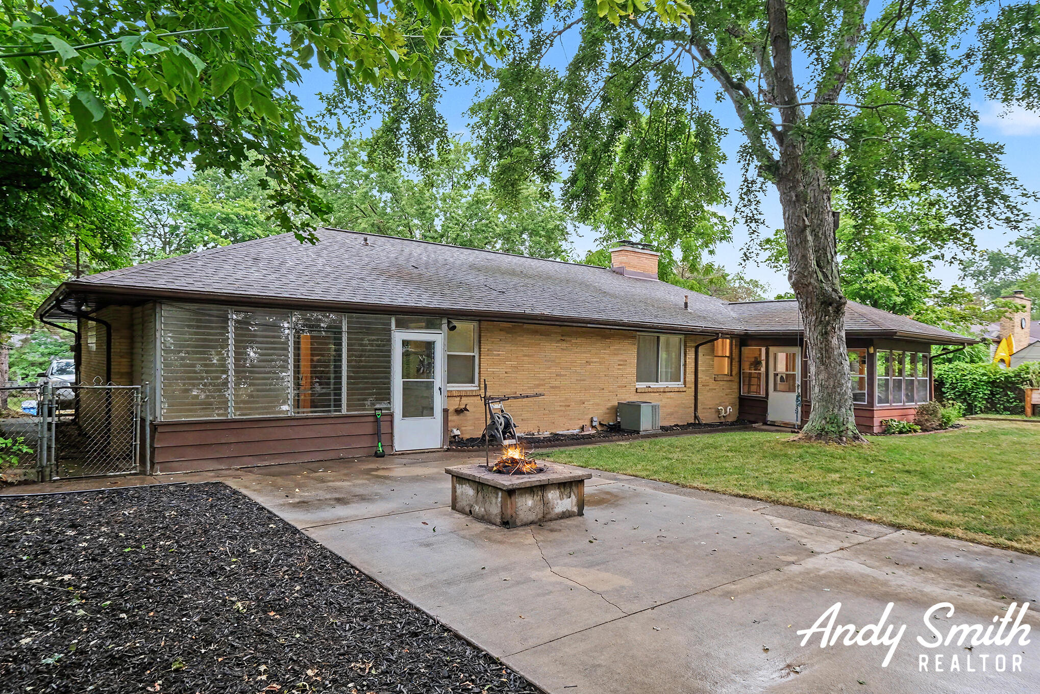 148 Kings Boulevard Property Photo 25