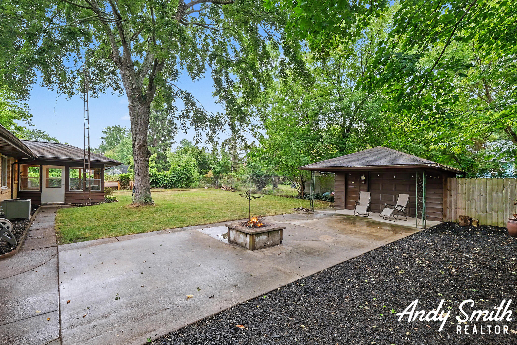 148 Kings Boulevard Property Photo 26