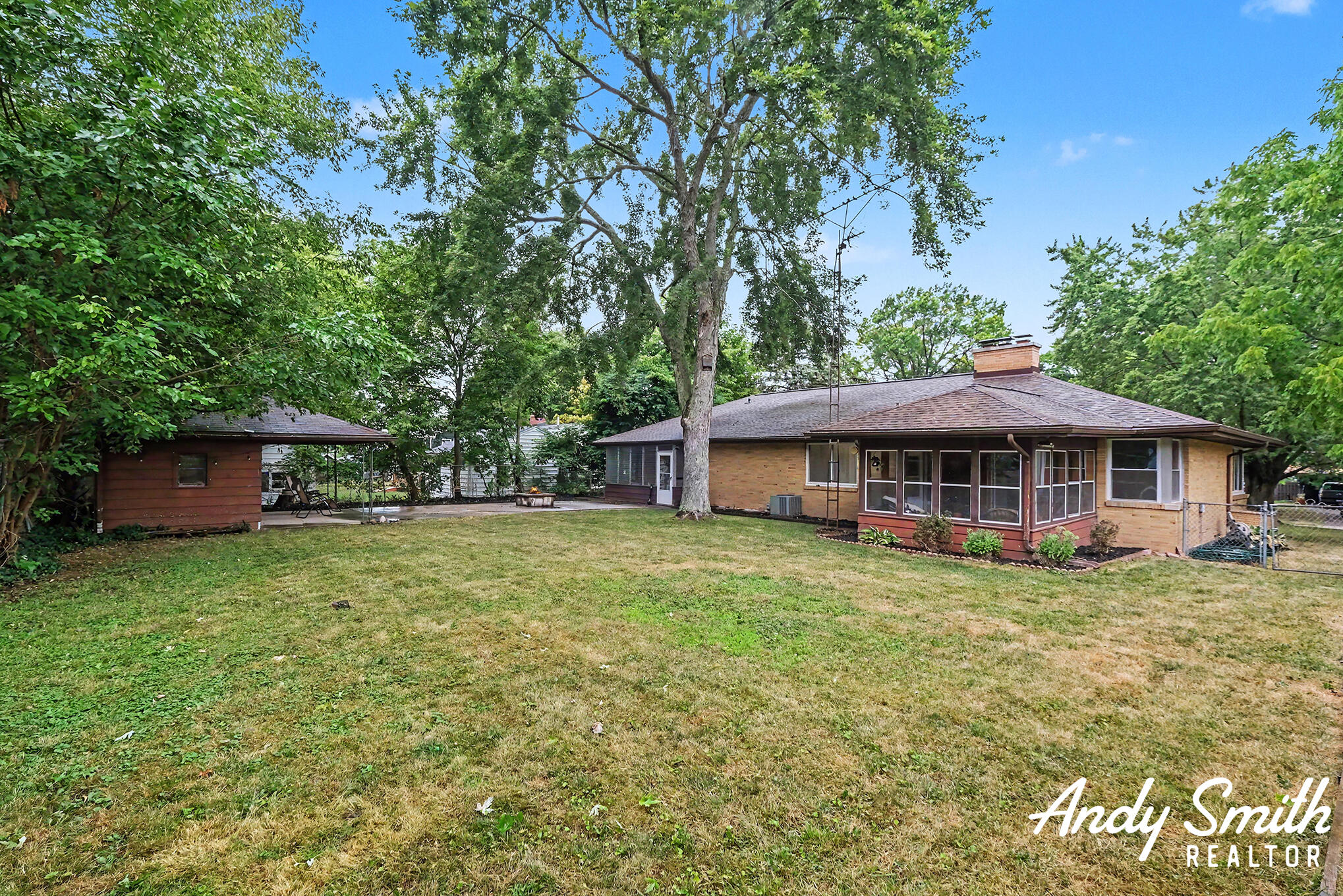 148 Kings Boulevard Property Photo 27