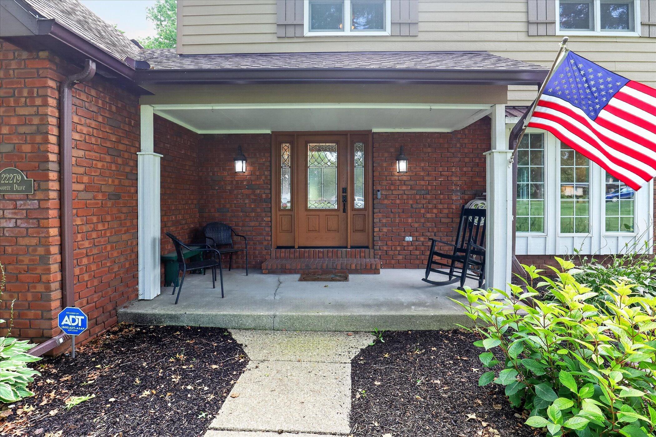 22279 Loupee Drive Property Photo 6