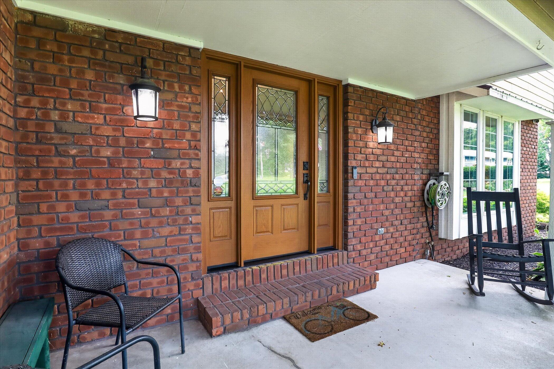 22279 Loupee Drive Property Photo 7