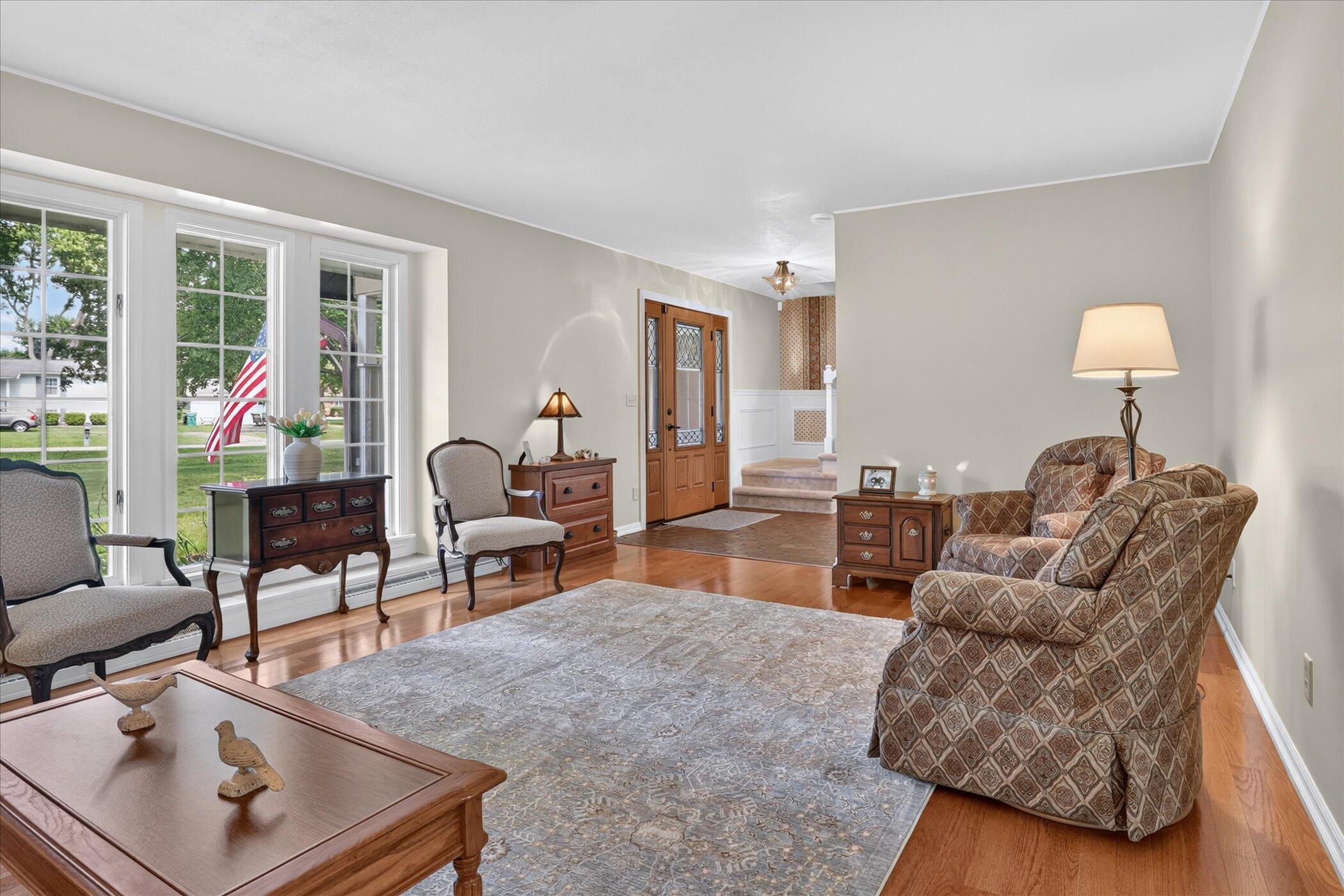 22279 Loupee Drive Property Photo 11