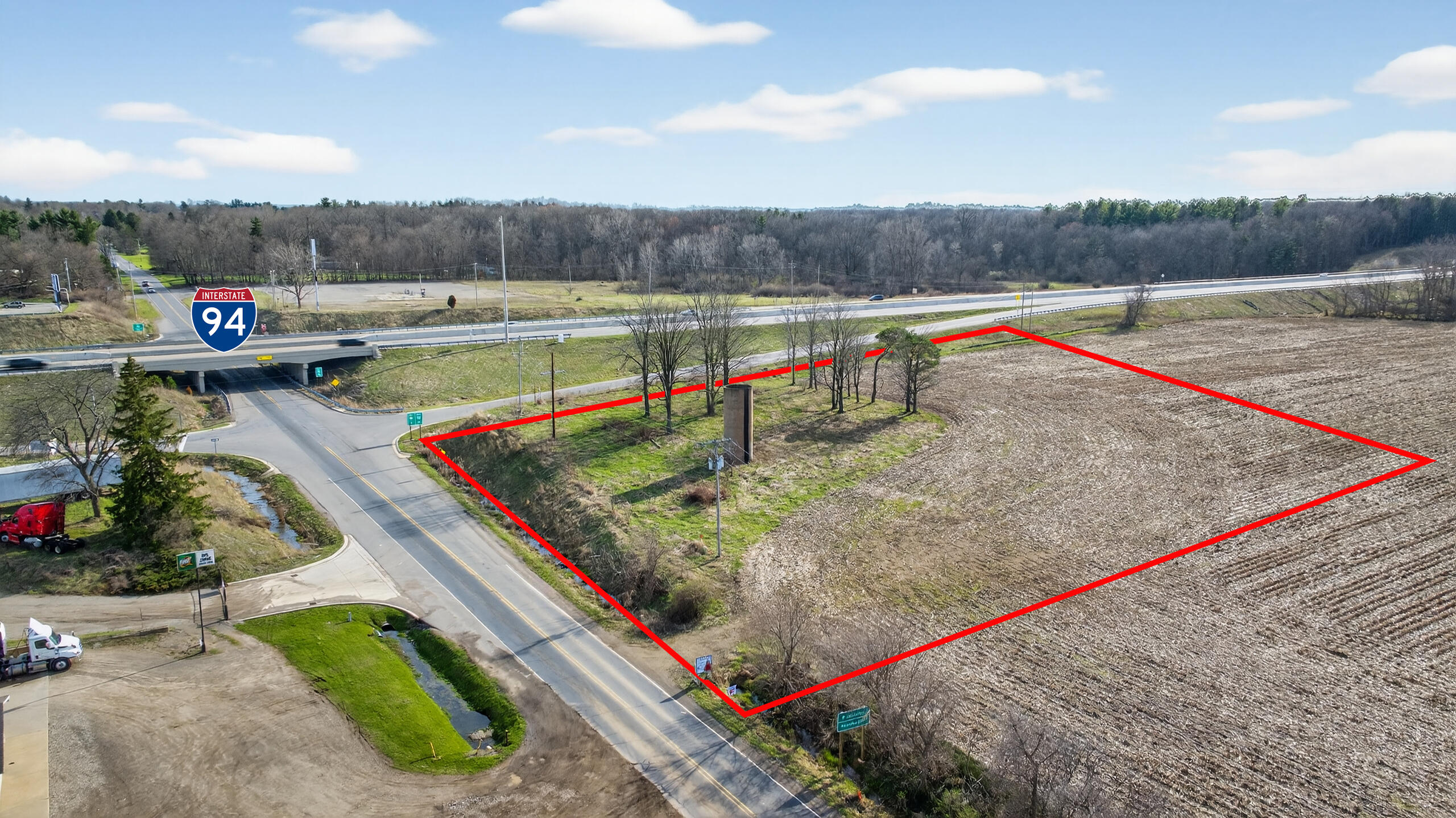 N Parma Road Property Photo 1