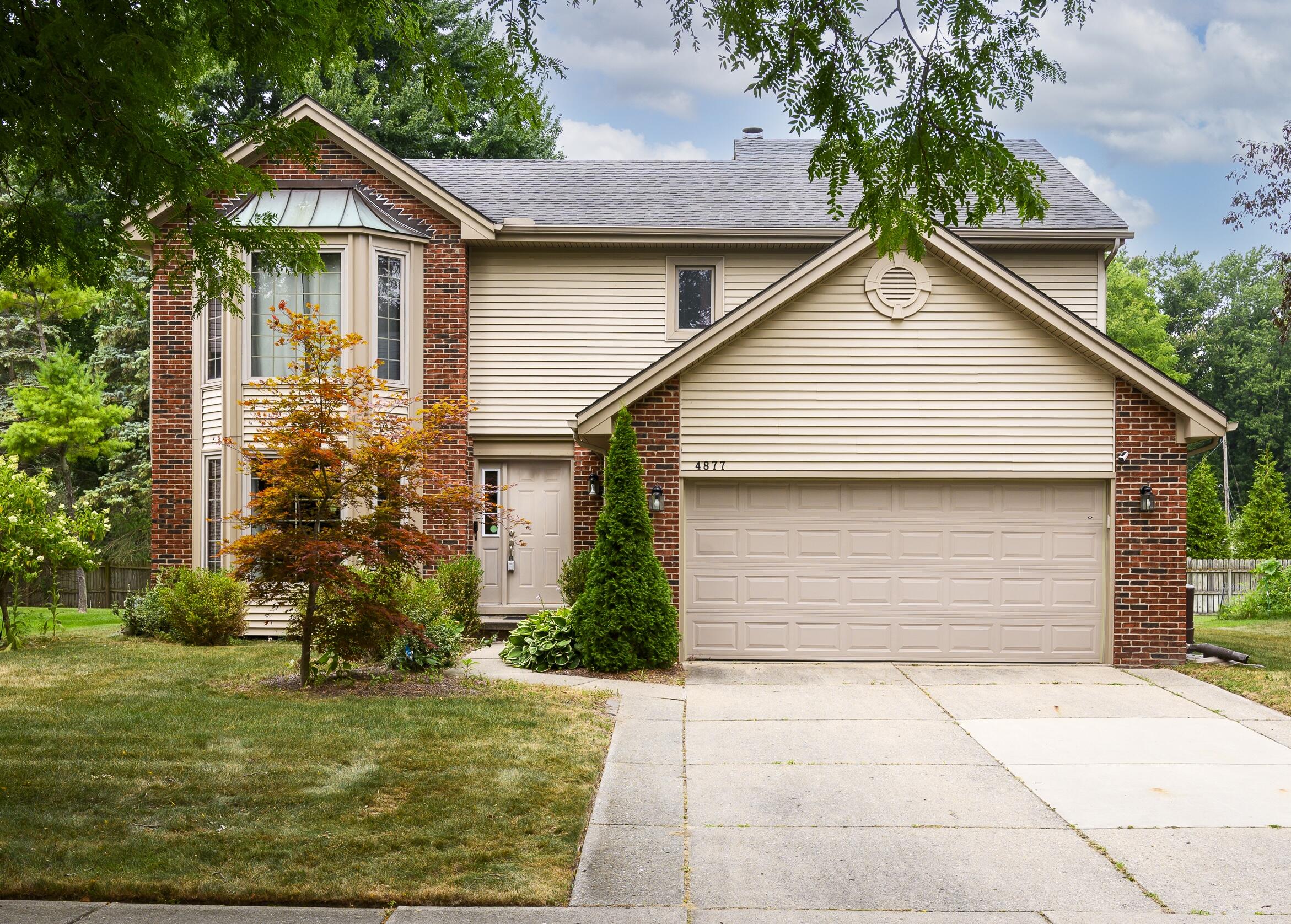 4877 Davis Court Property Photo 1