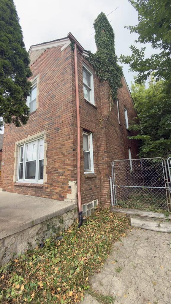 11545 Kenmoor Street Property Photo 2