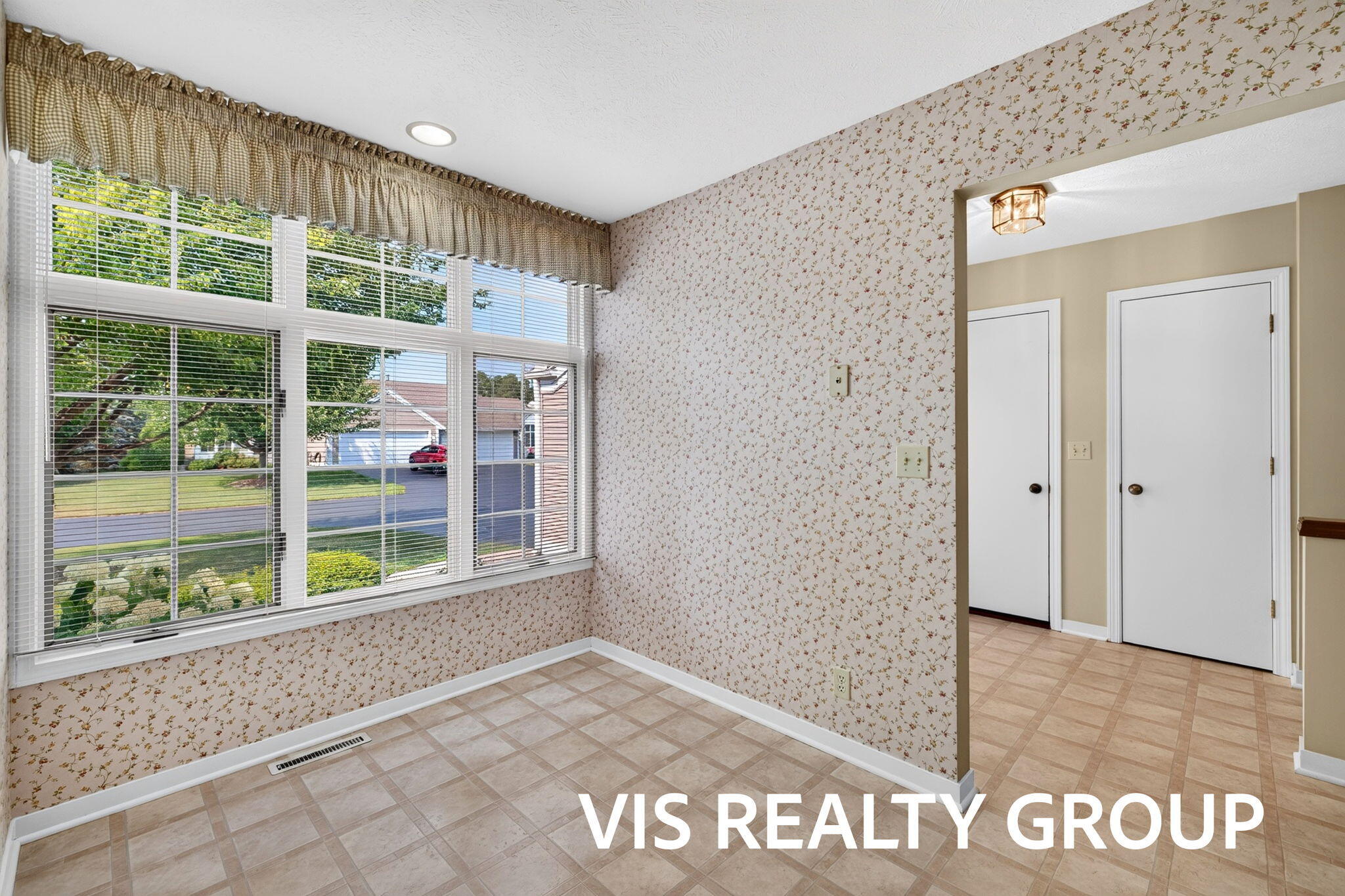 851 Claremont Court Property Photo 6
