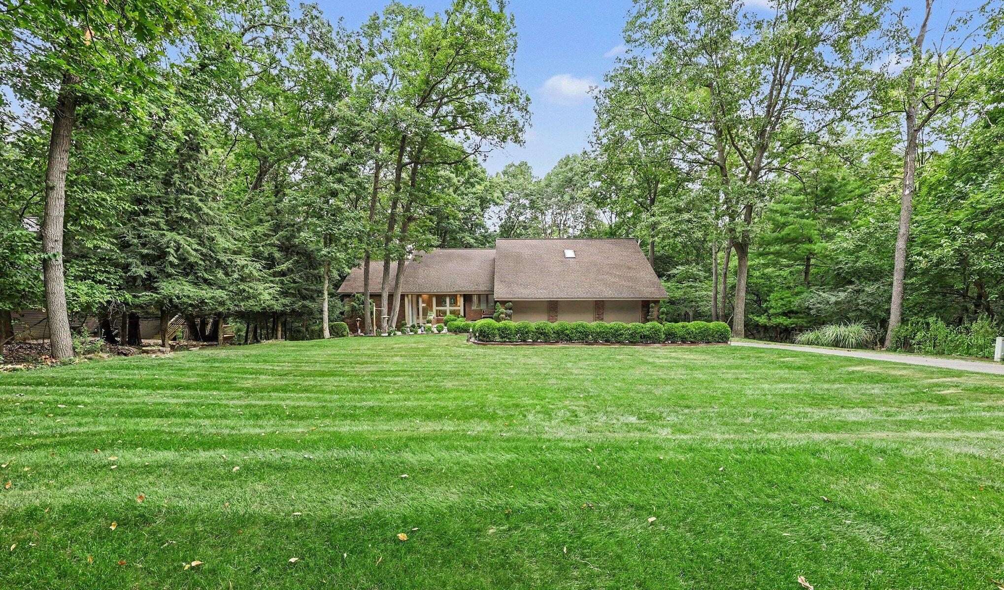 5315 Red Fox Run Property Photo 3