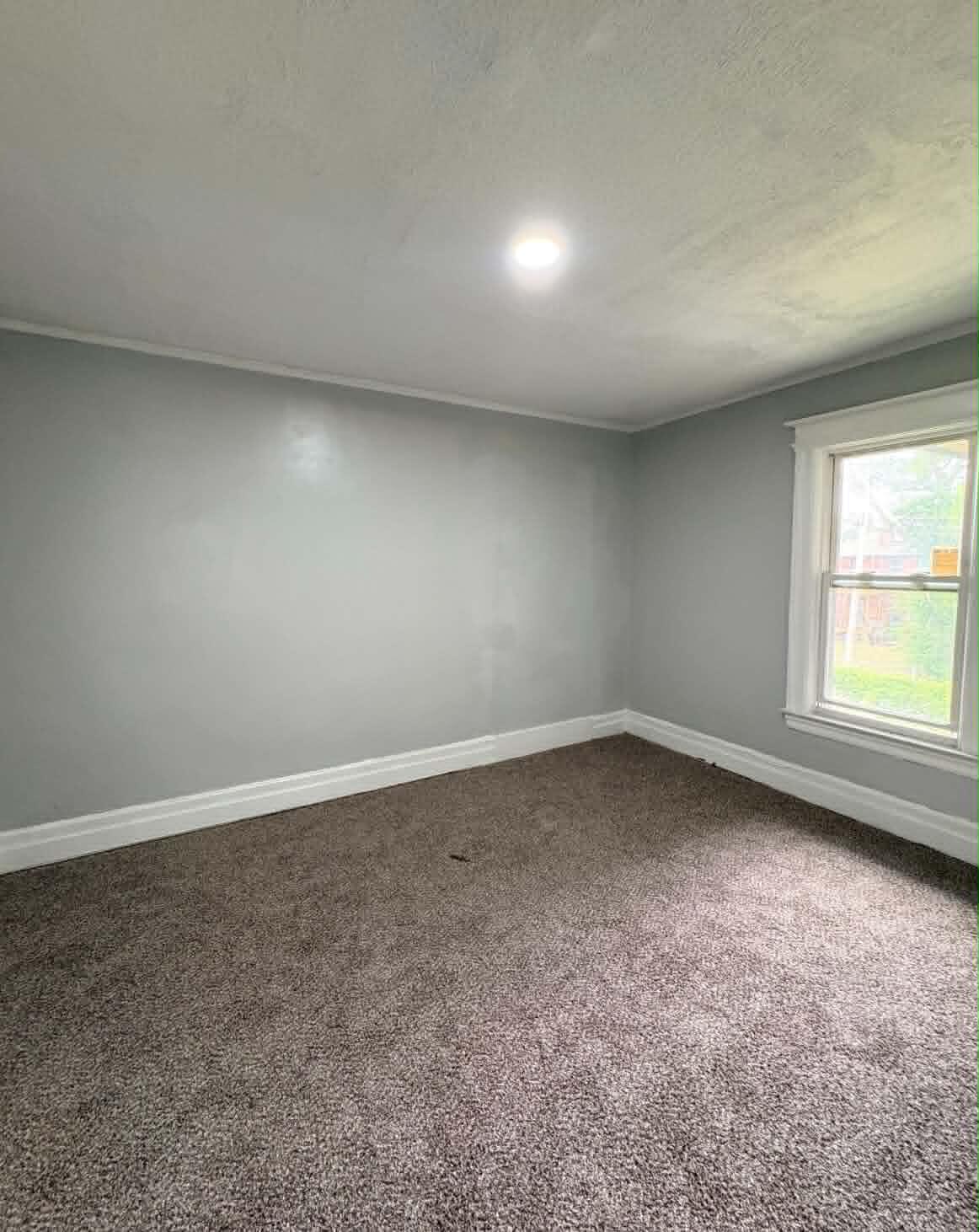 668 Pingree Street Property Photo 5