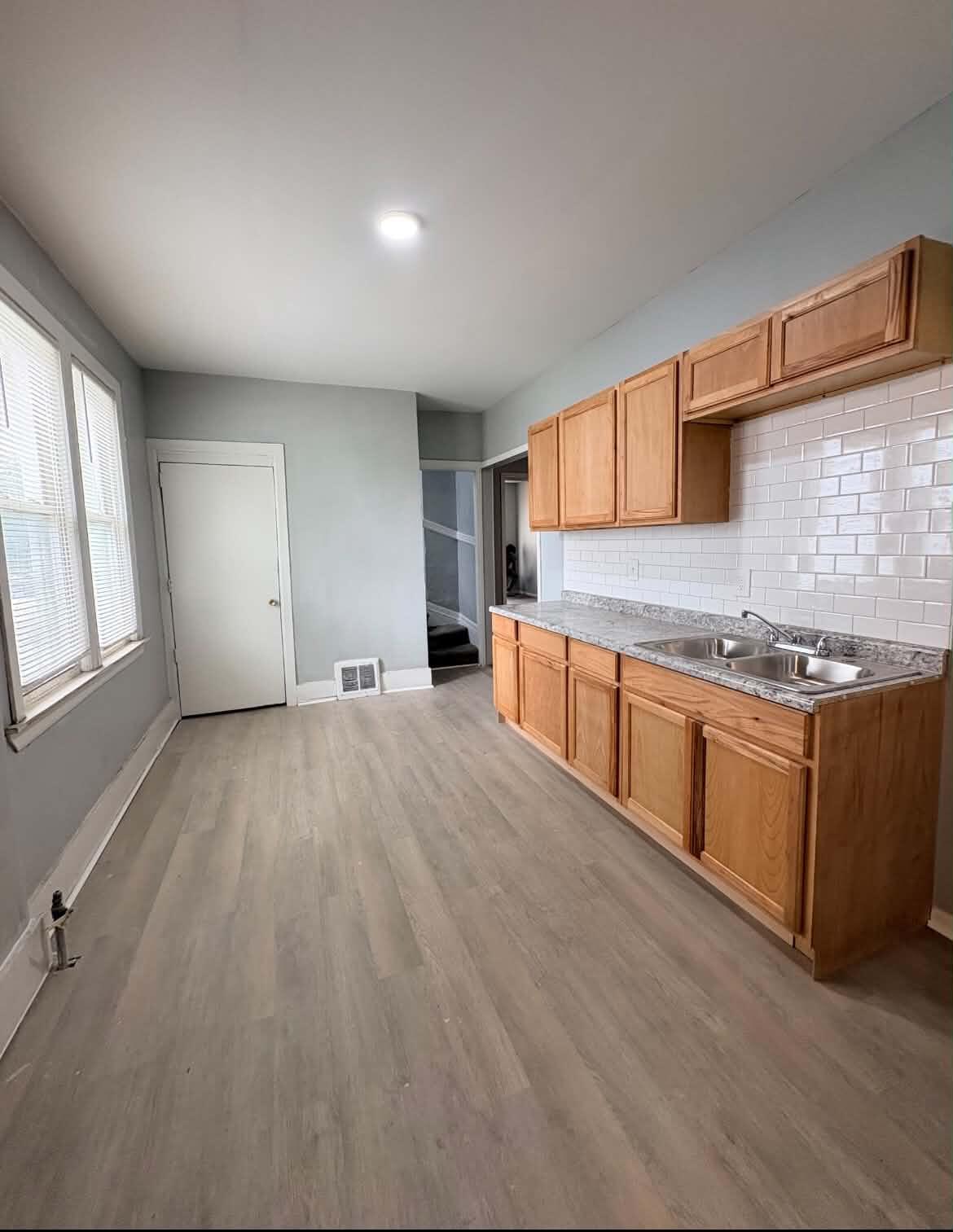 668 Pingree Street Property Photo 13