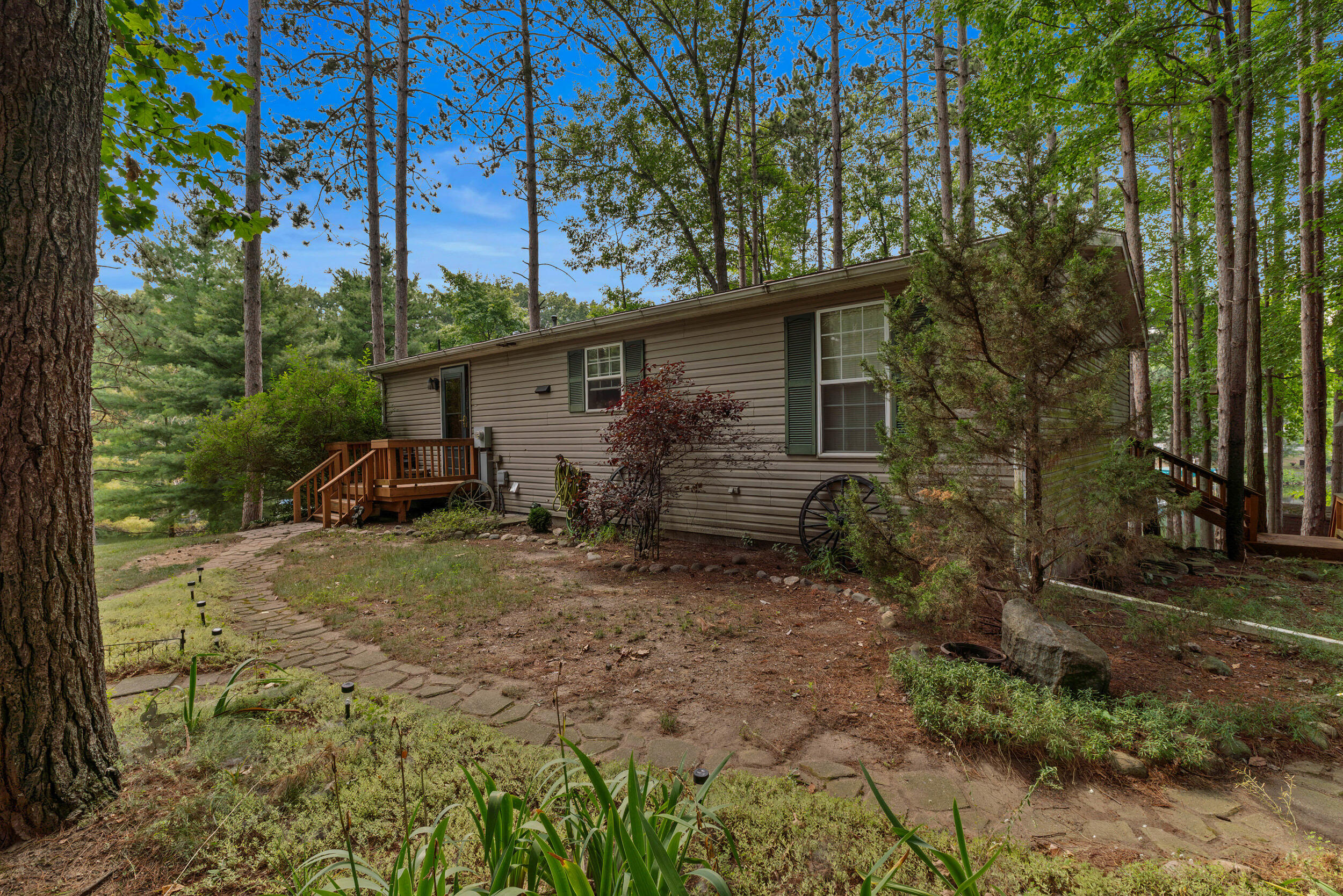 8242 Spruce Drive Property Photo 1