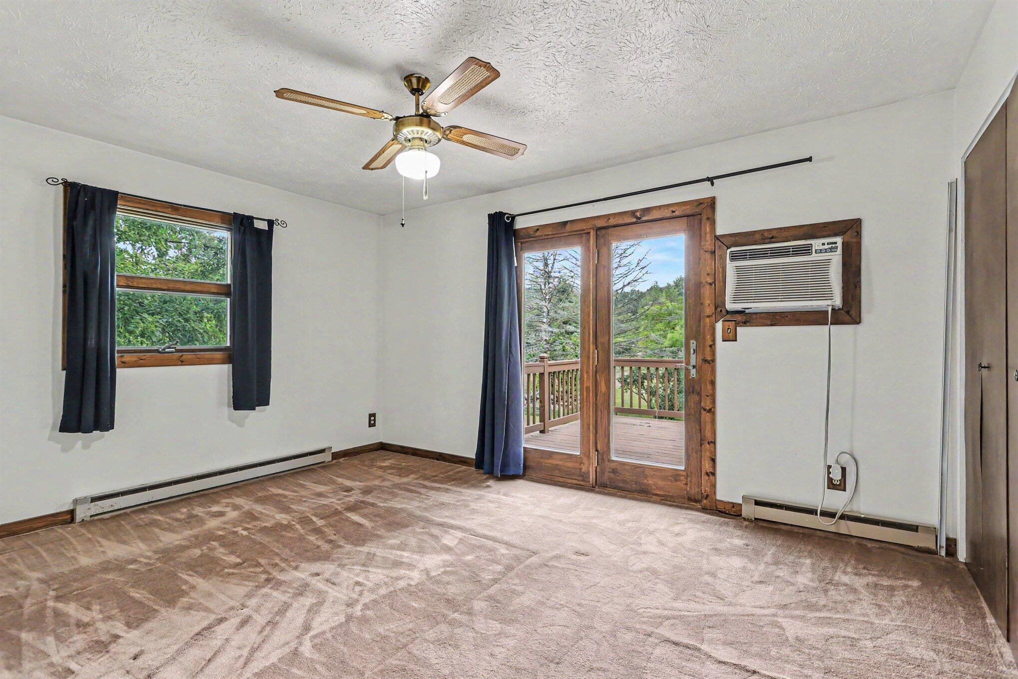 2785 Eaman Road Property Photo 12