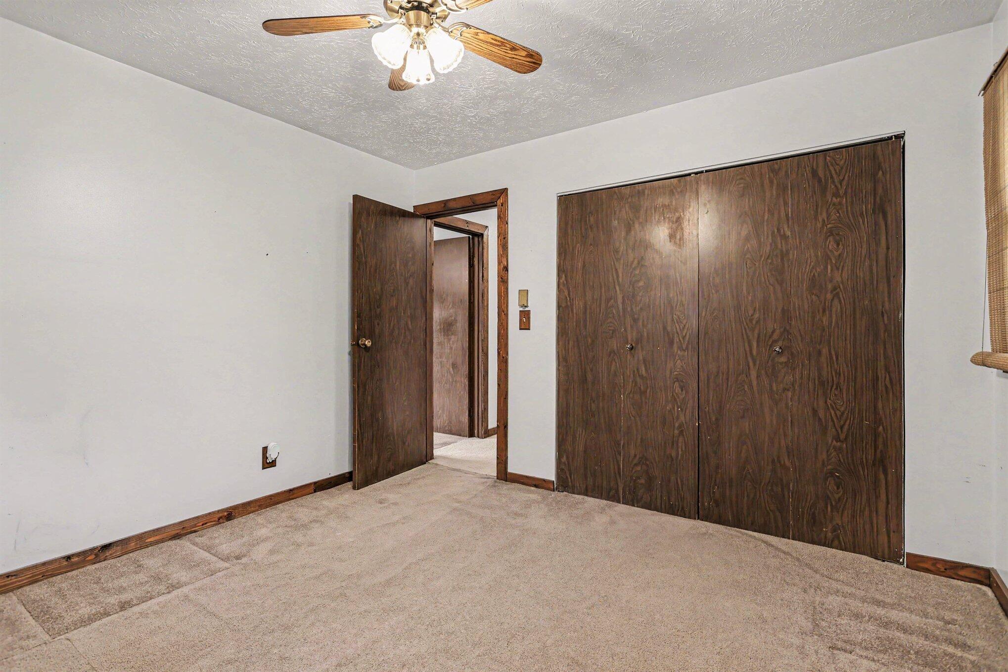2785 Eaman Road Property Photo 20