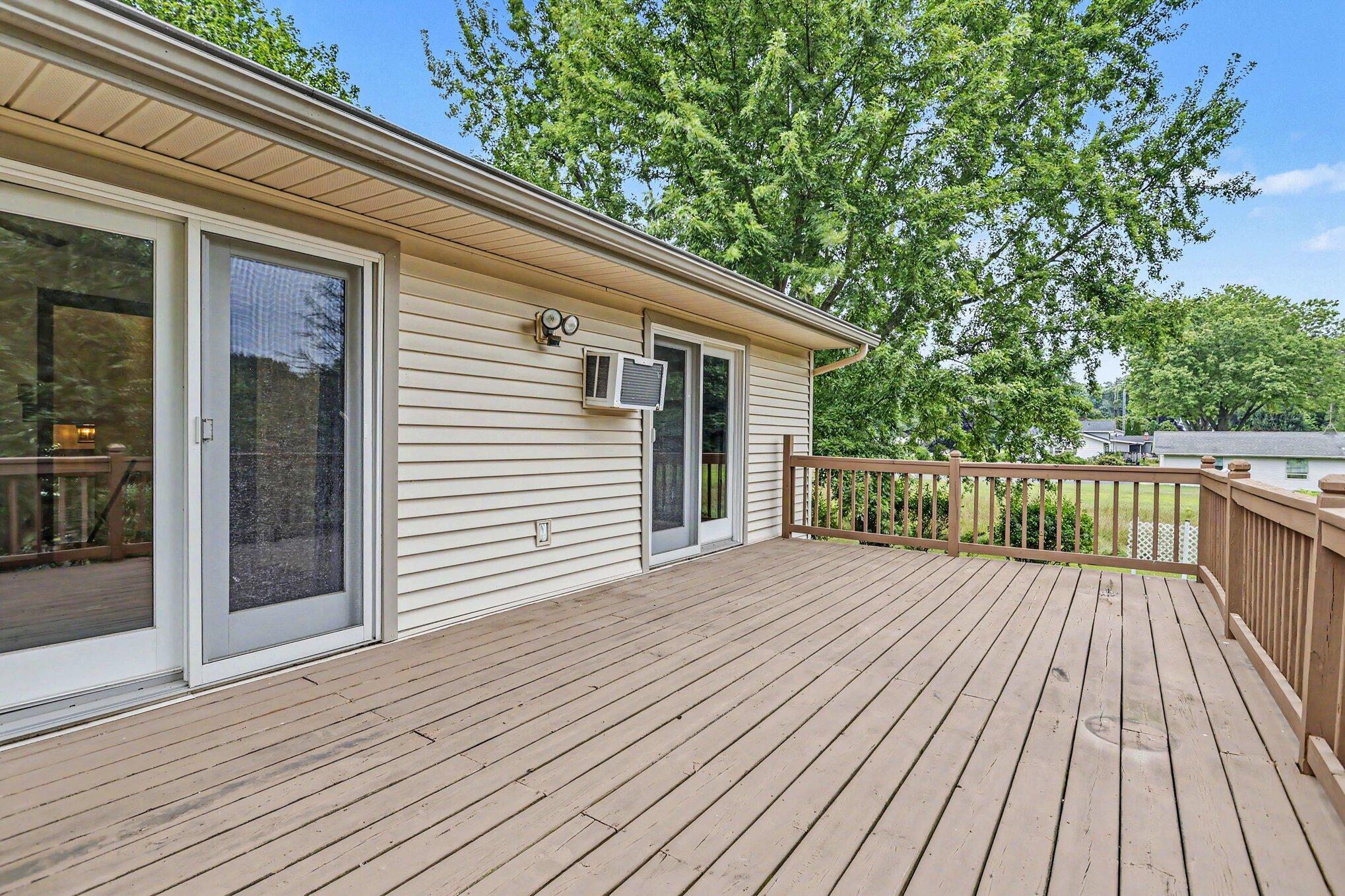 2785 Eaman Road Property Photo 23