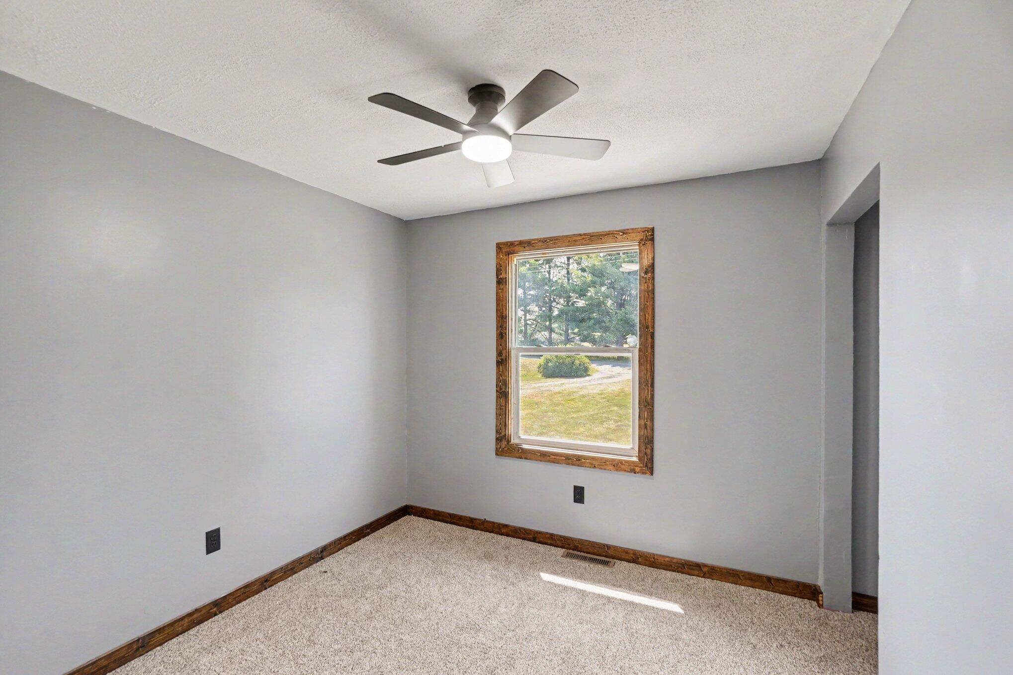 6918 S Saddler Road Property Photo 9