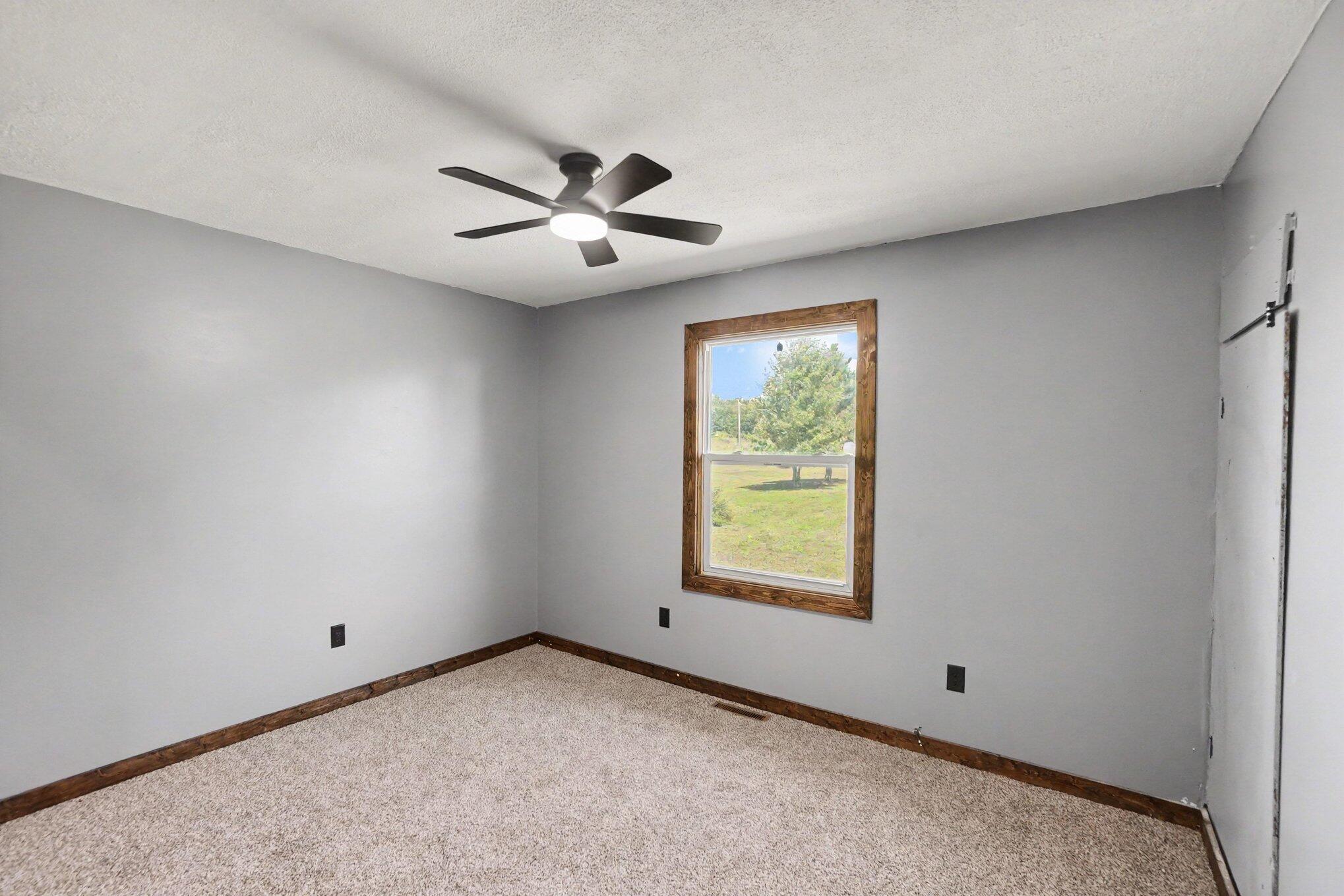 6918 S Saddler Road Property Photo 10