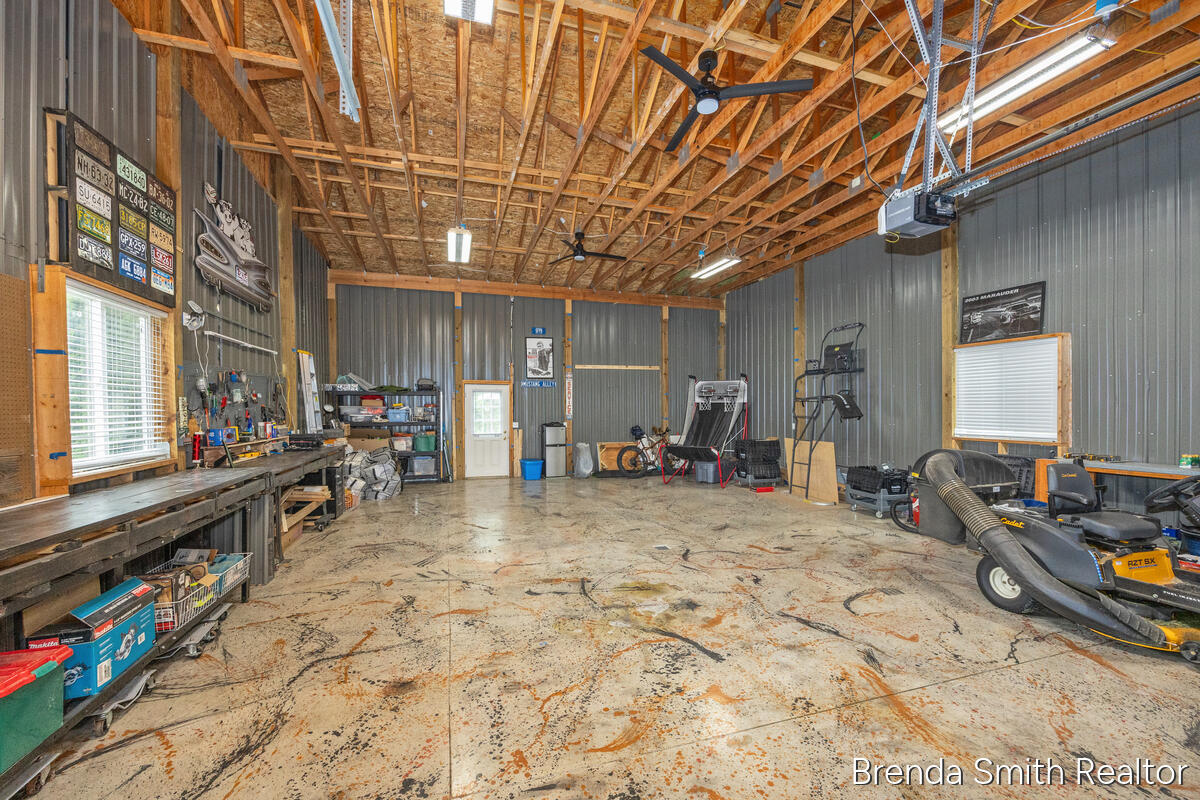 12189 White Pine Drive Property Photo 41