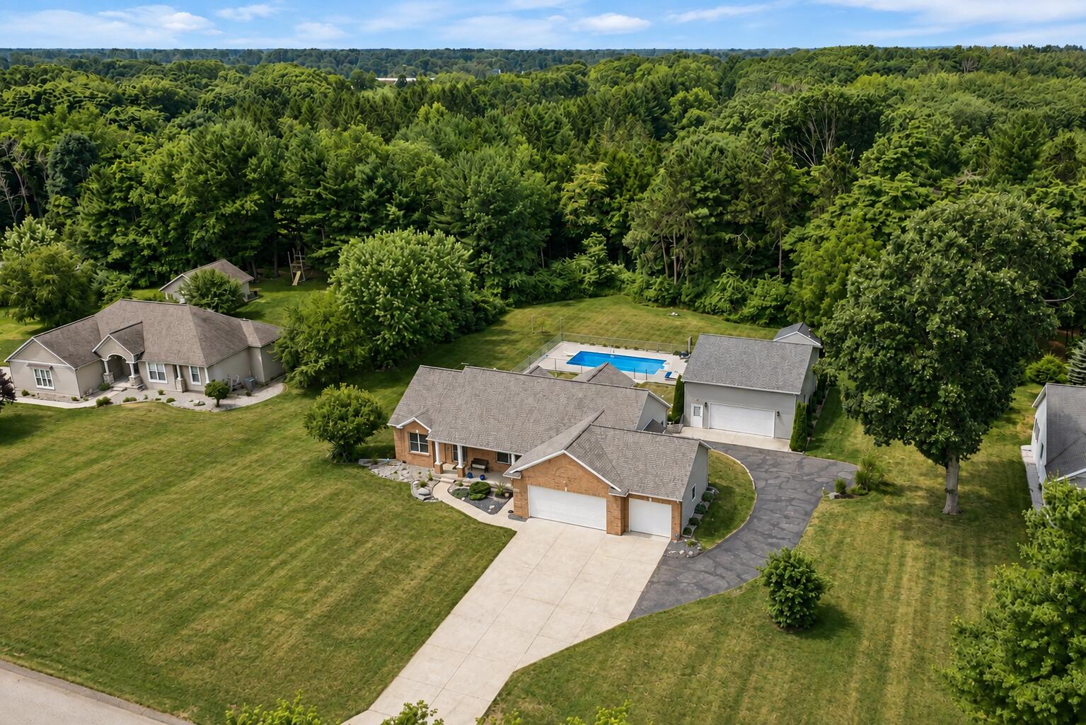 12189 White Pine Drive Property Photo 44