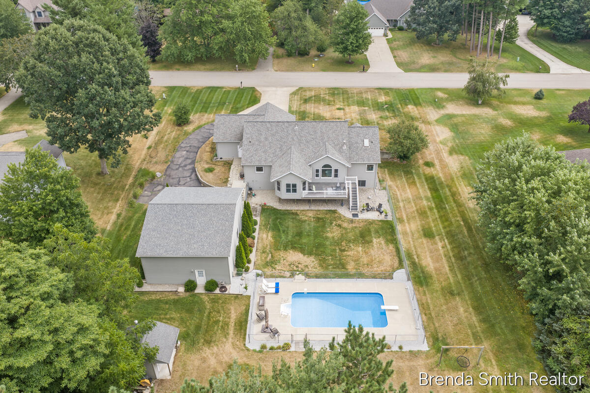 12189 White Pine Drive Property Photo 46