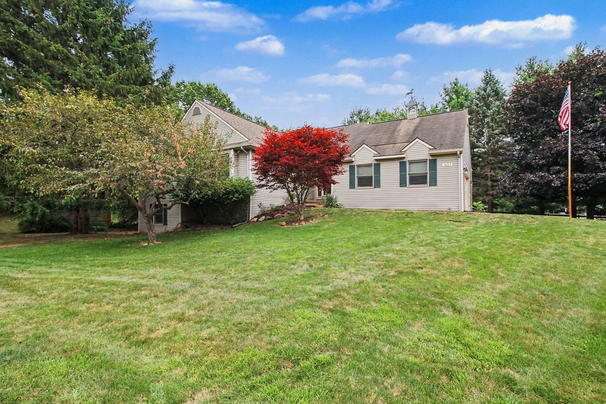 1457 Indian Trail Property Photo 2