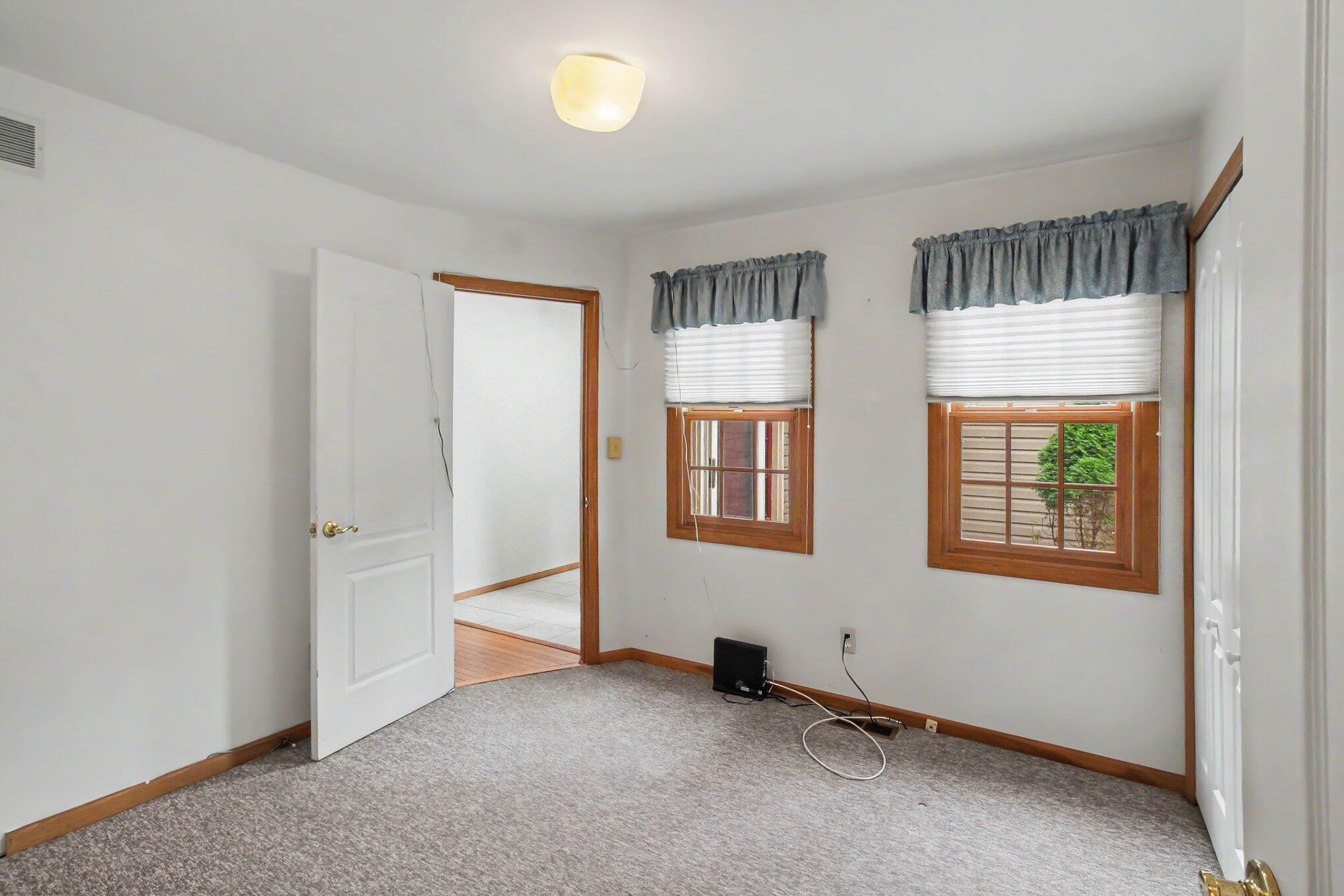 1457 Indian Trail Property Photo 4