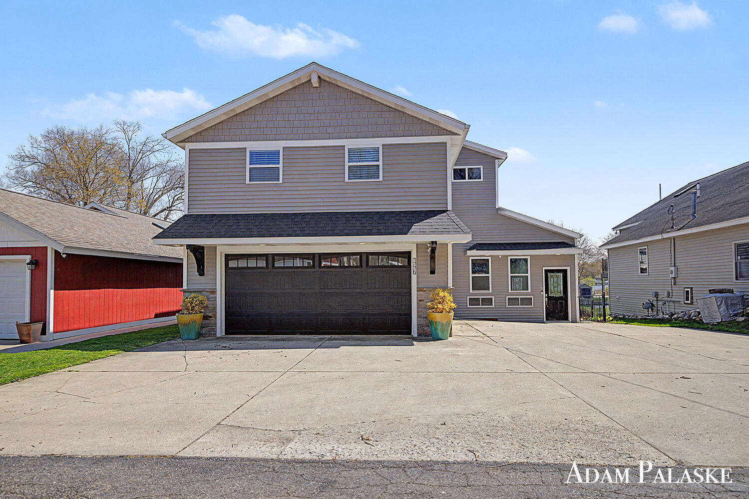 1775 Edwin Drive Property Photo 2