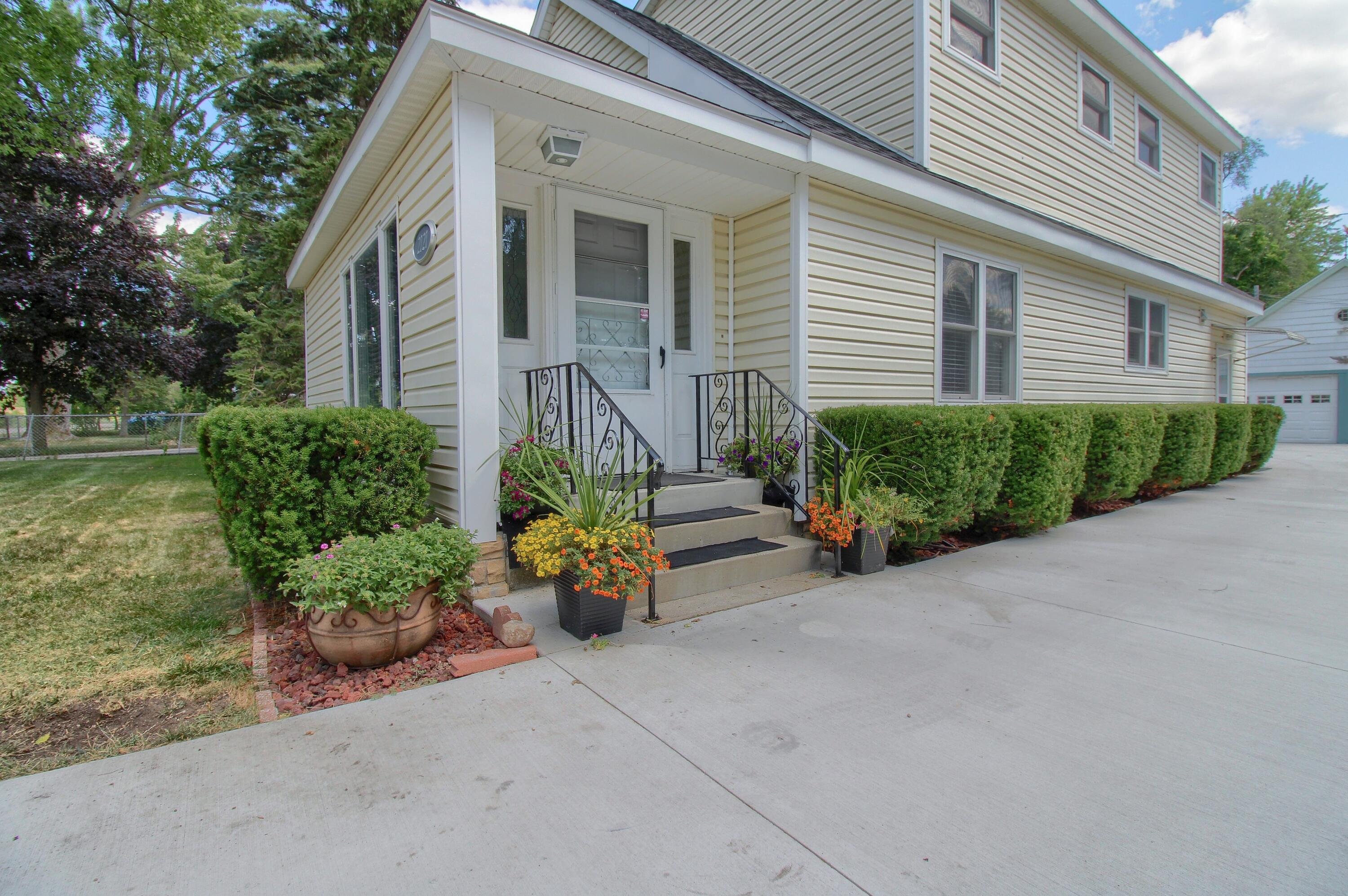 2121 Ide Street Property Photo 1