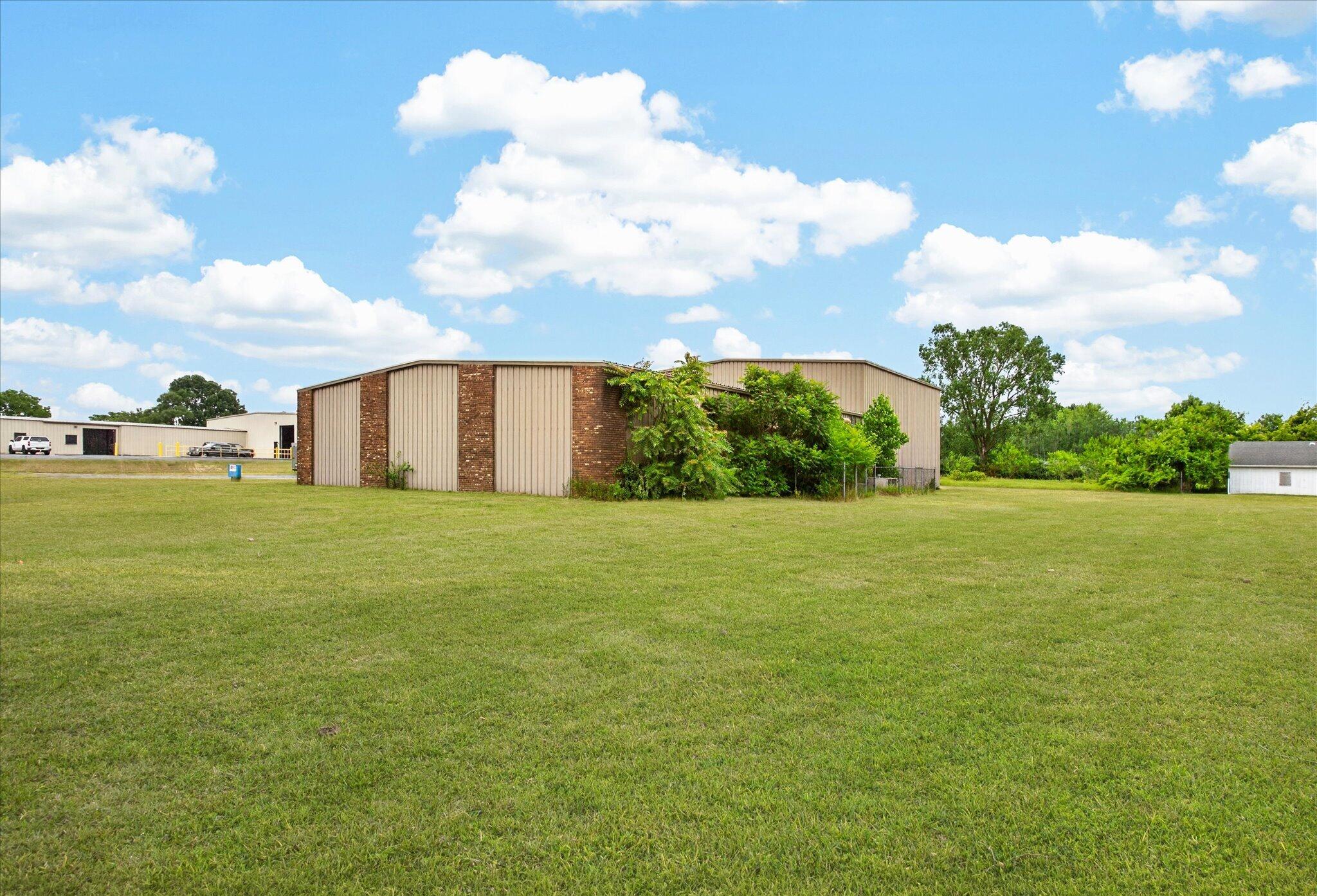 295 Urbandale Avenue Property Photo 2