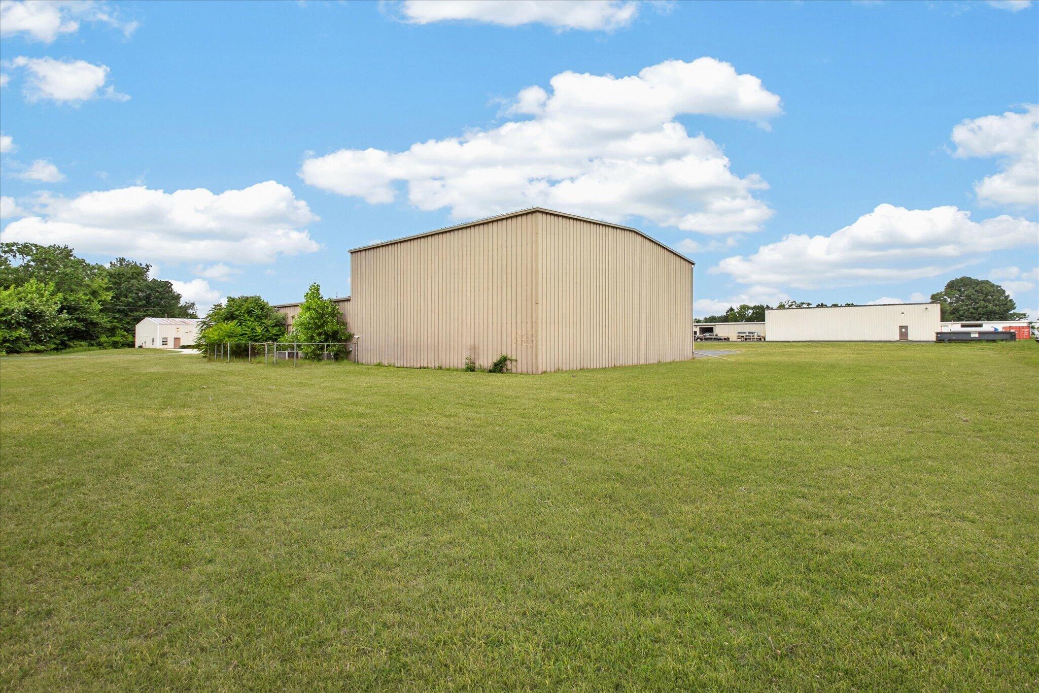 295 Urbandale Avenue Property Photo 34